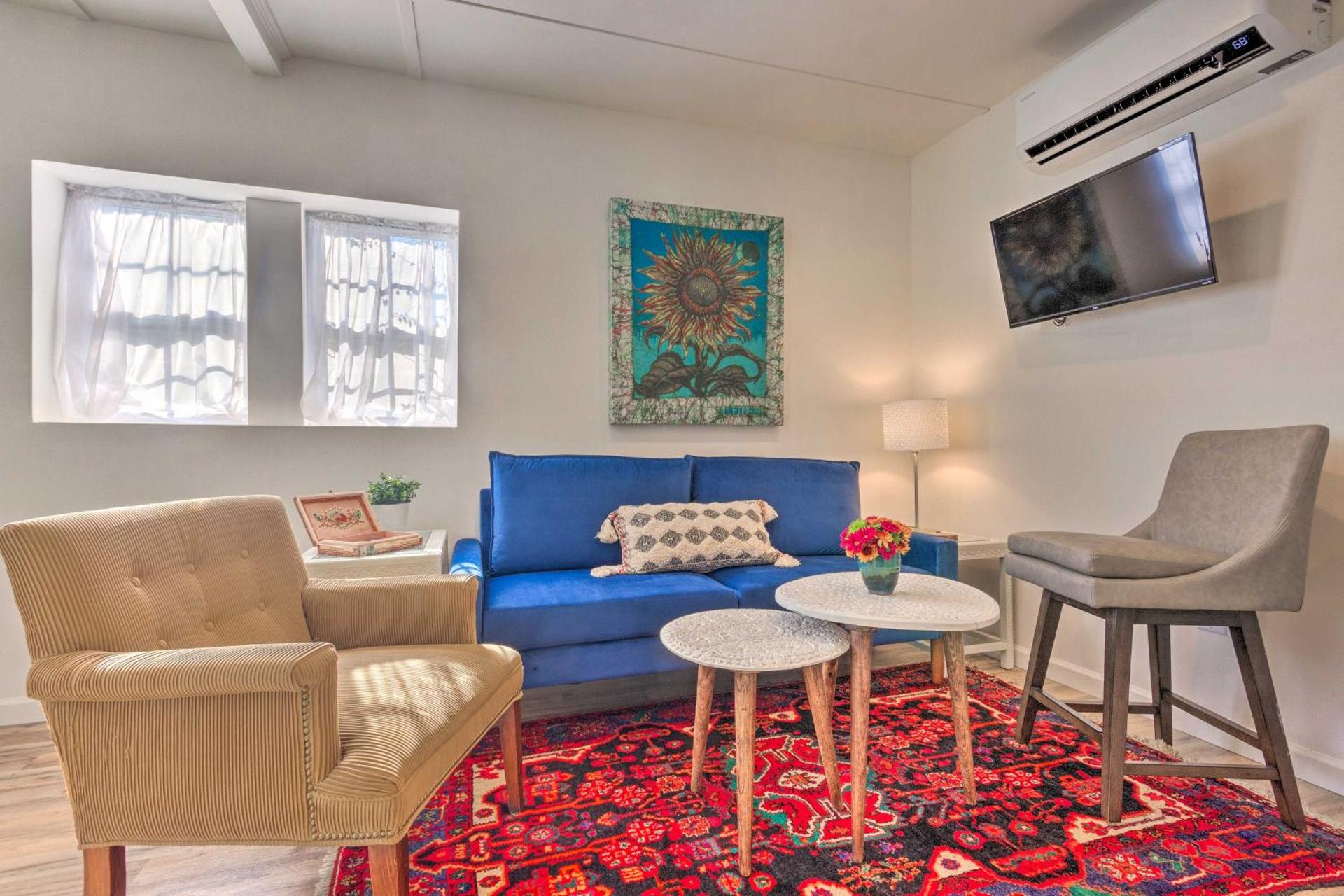 Claires Cottage about 4 Mi to Downtown Greenville!