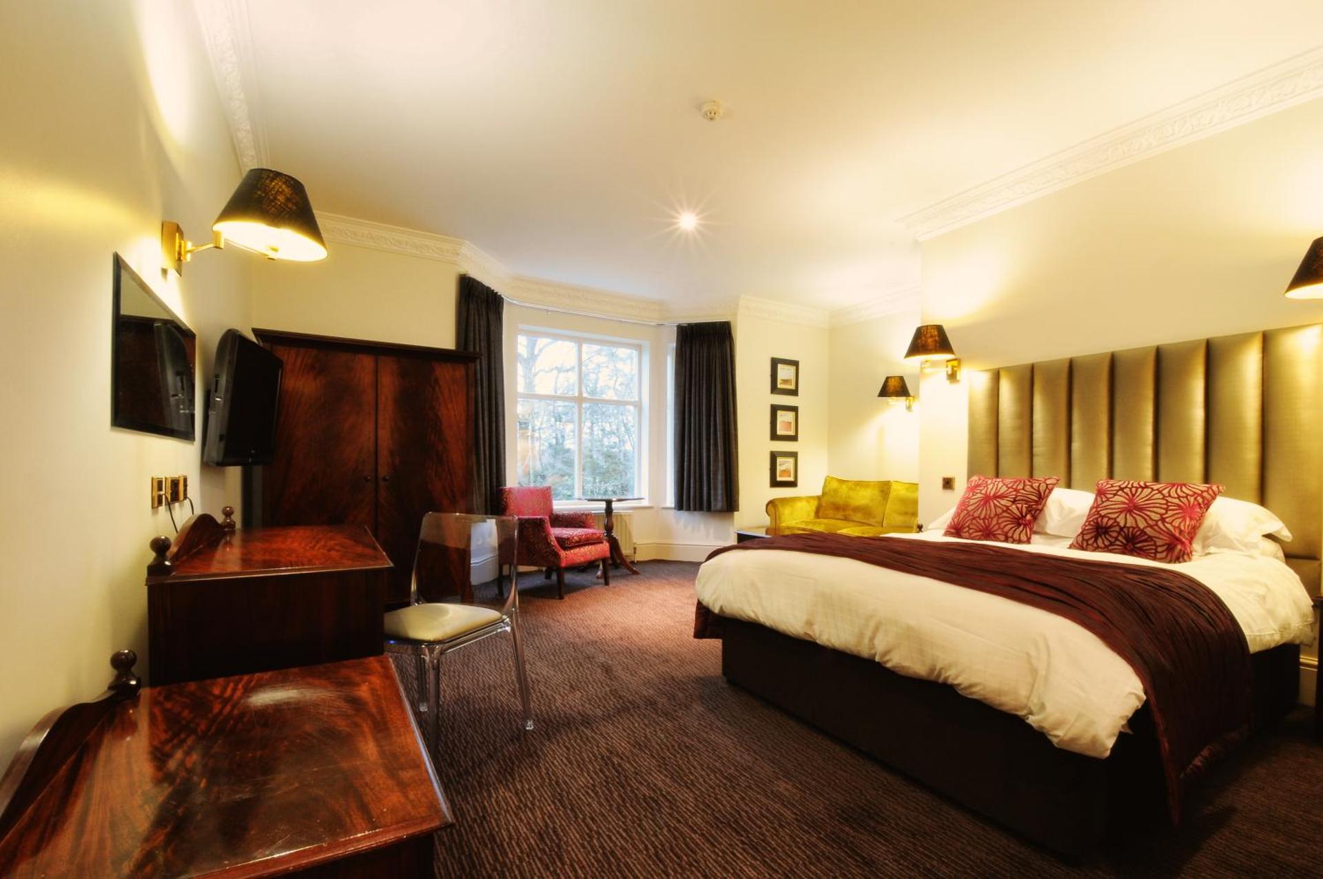 Photo of the whole room