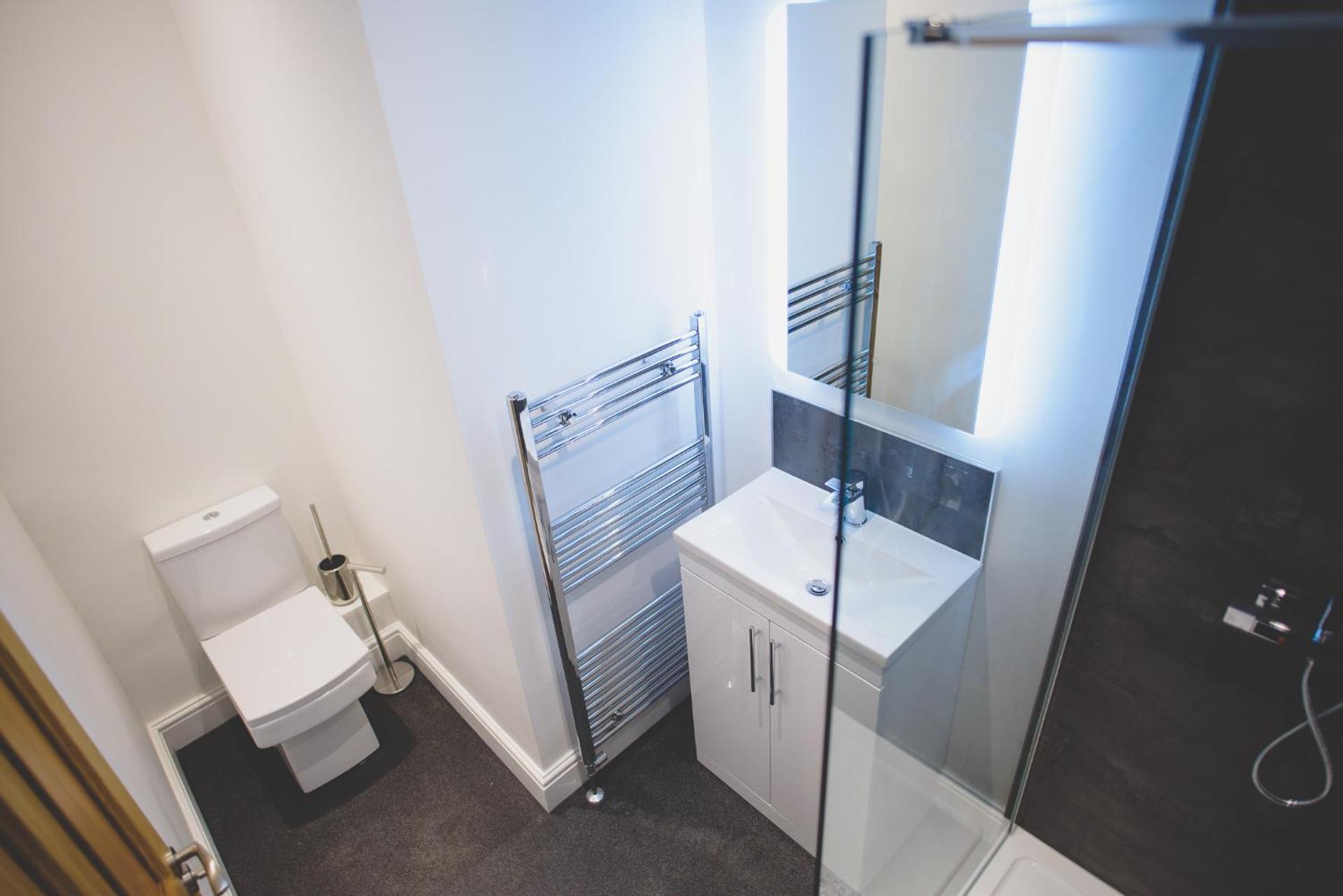 Deluxe Double Room with Shower