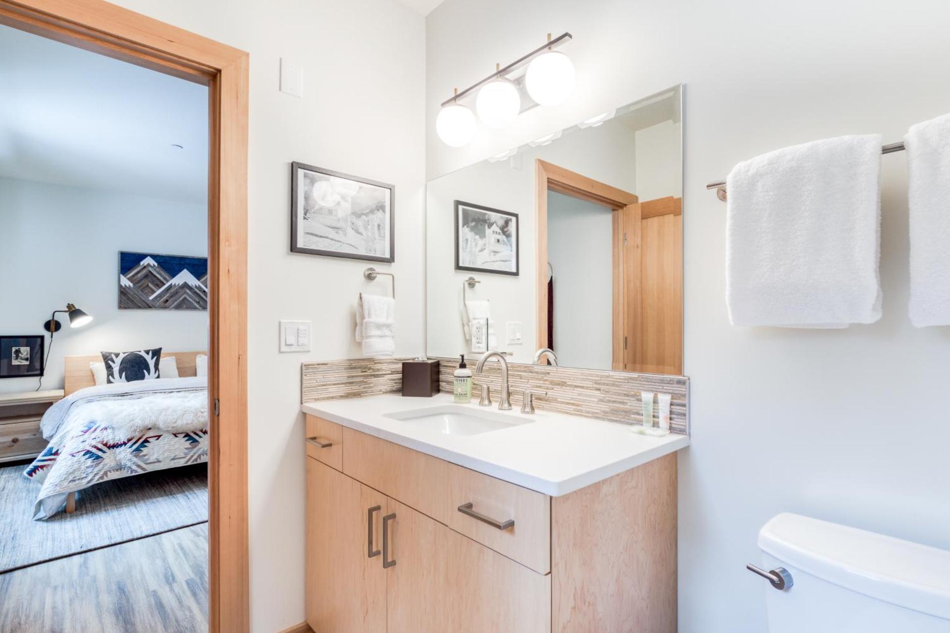 Golden Poles Chalet #110