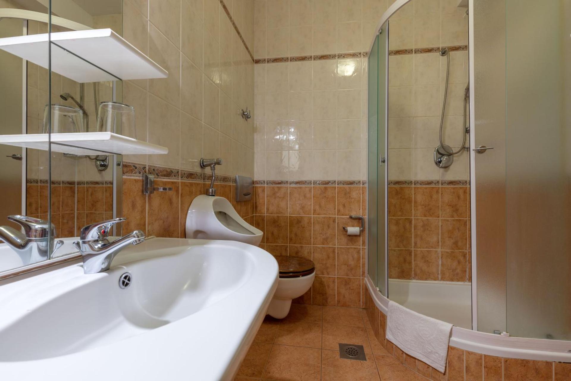 Apartment Aria with private heated pool