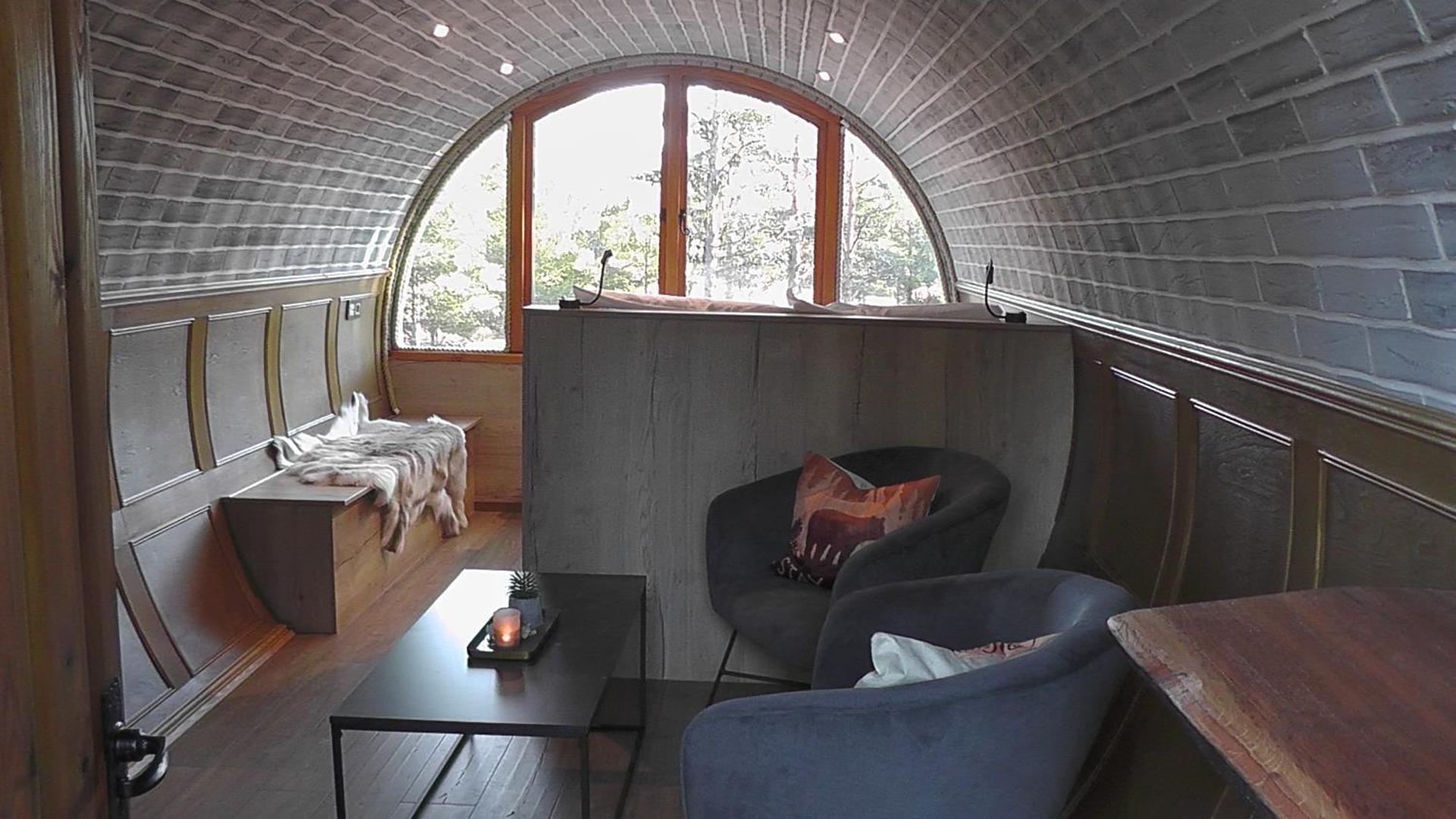 Photo of the whole room