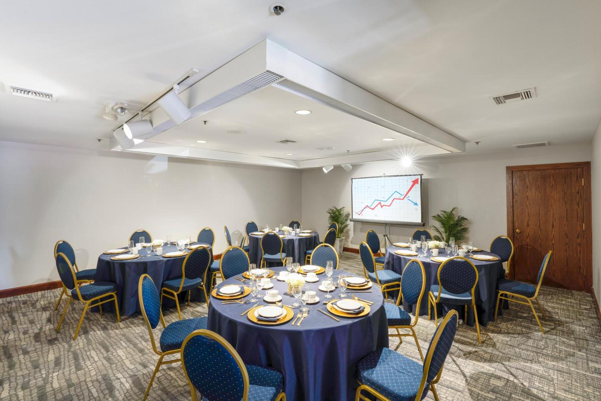 Meeting/conference room