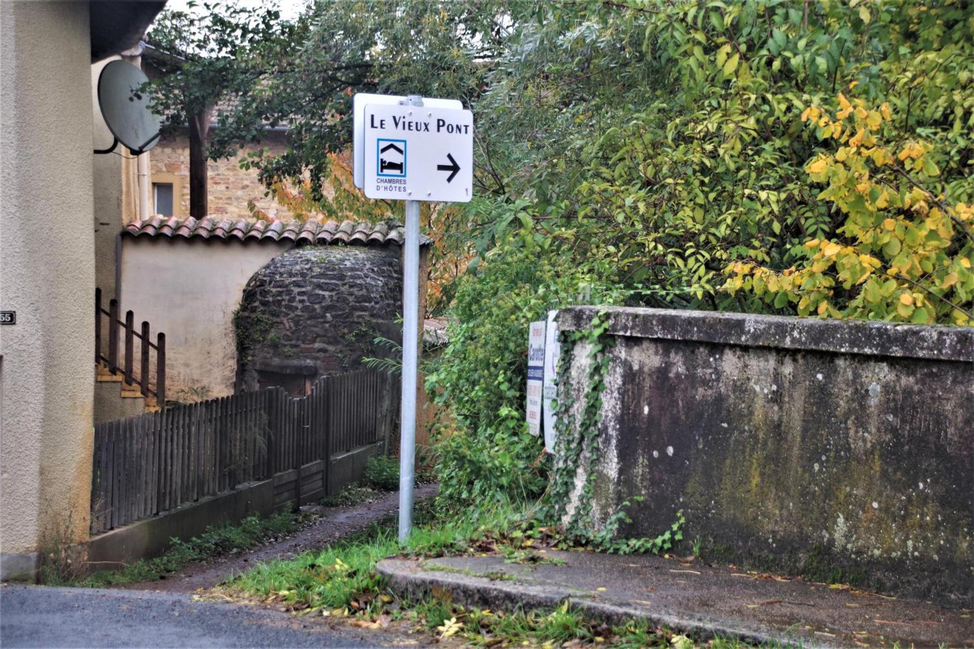 Property logo or sign