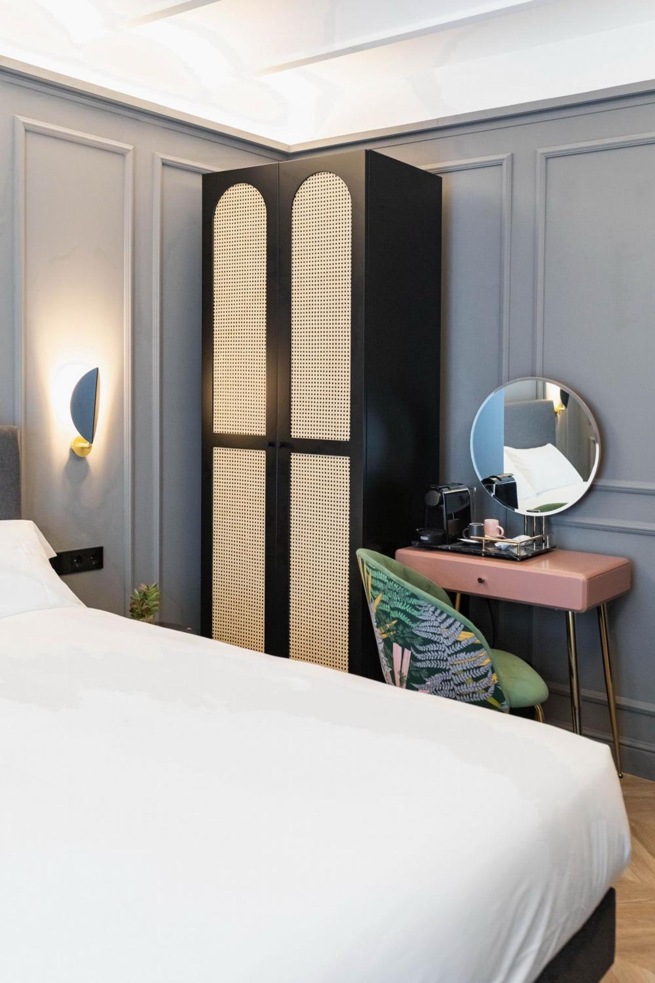 Reina 107 Beach Boutique