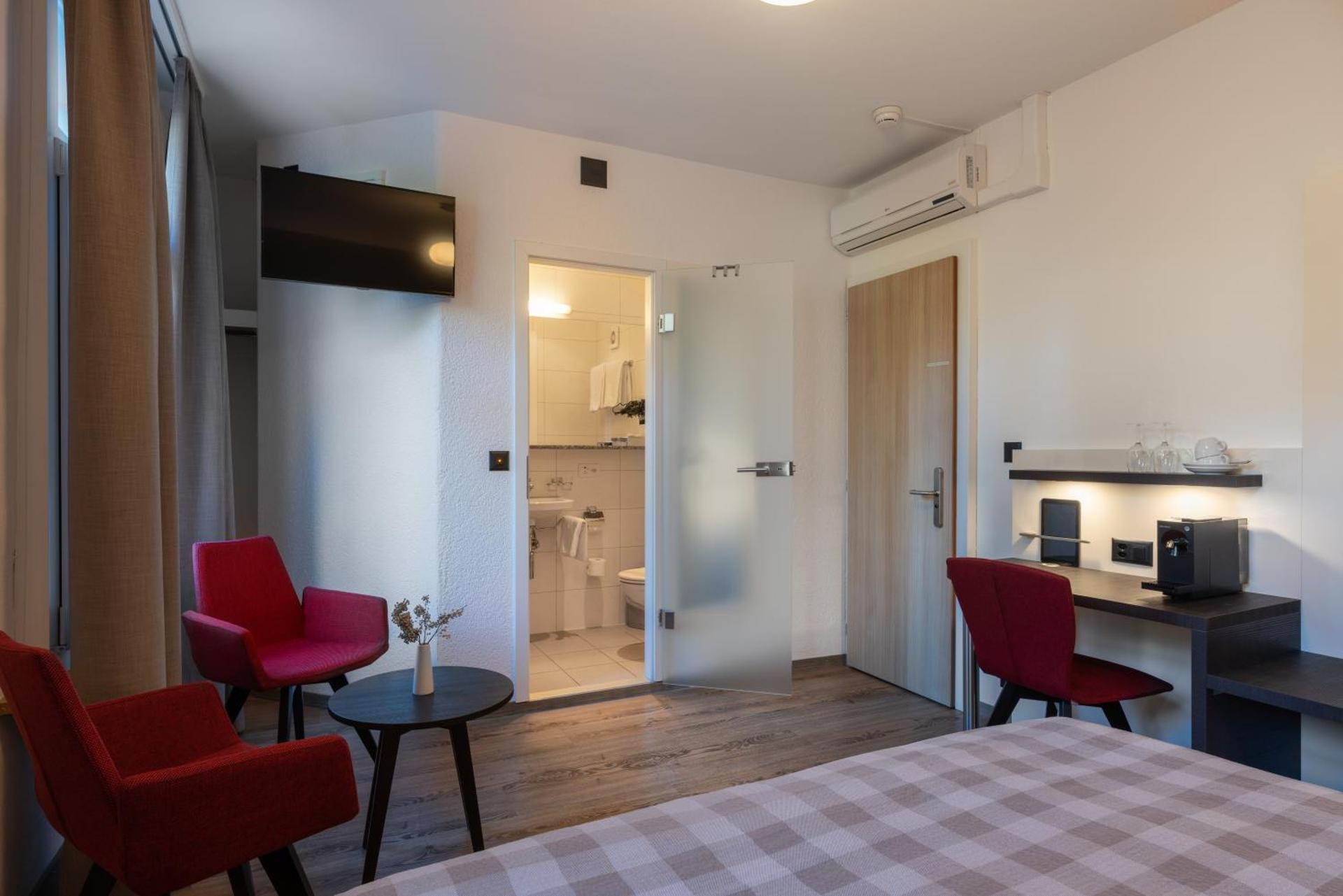 Photo of the whole room