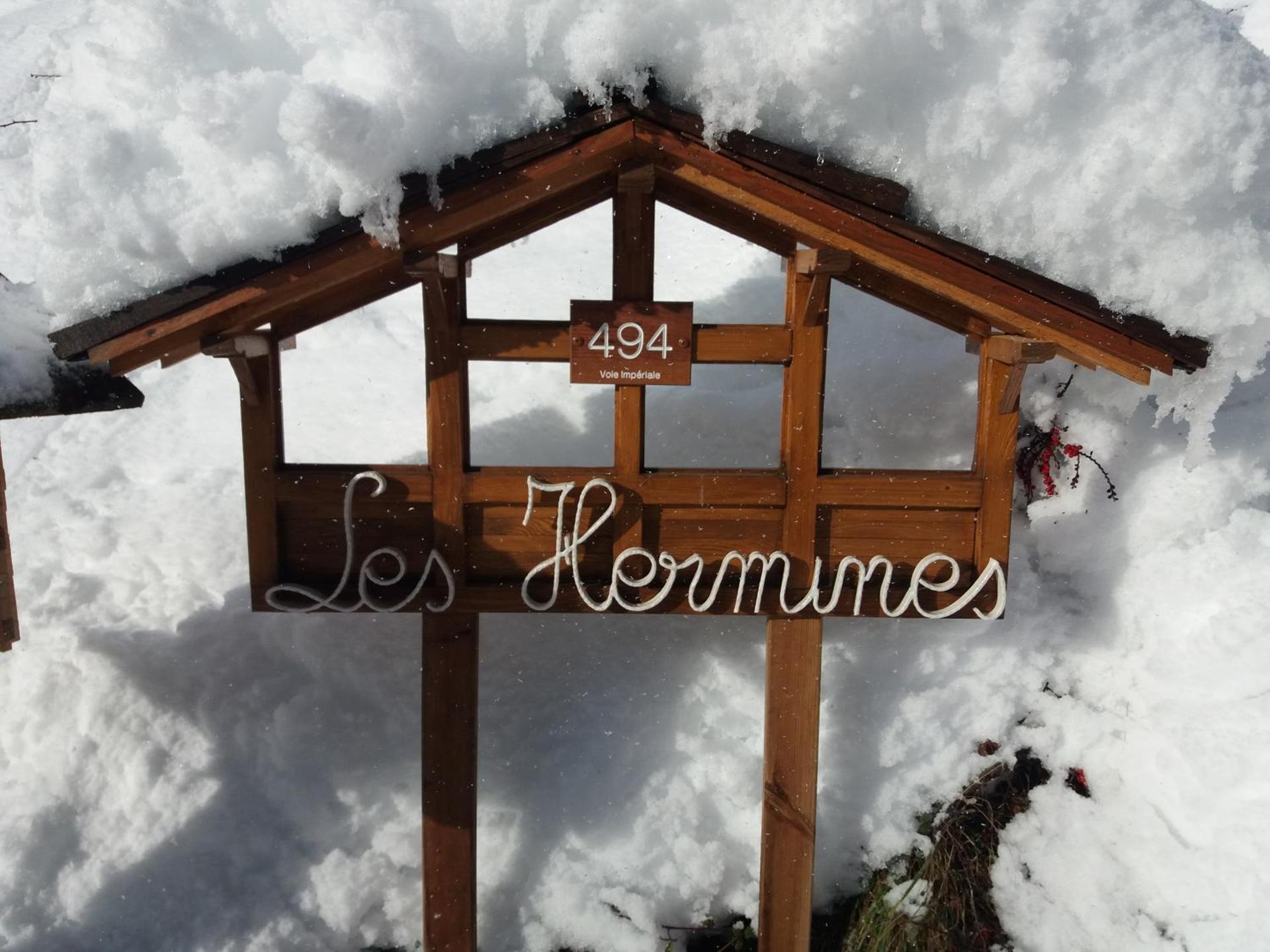 Property logo or sign