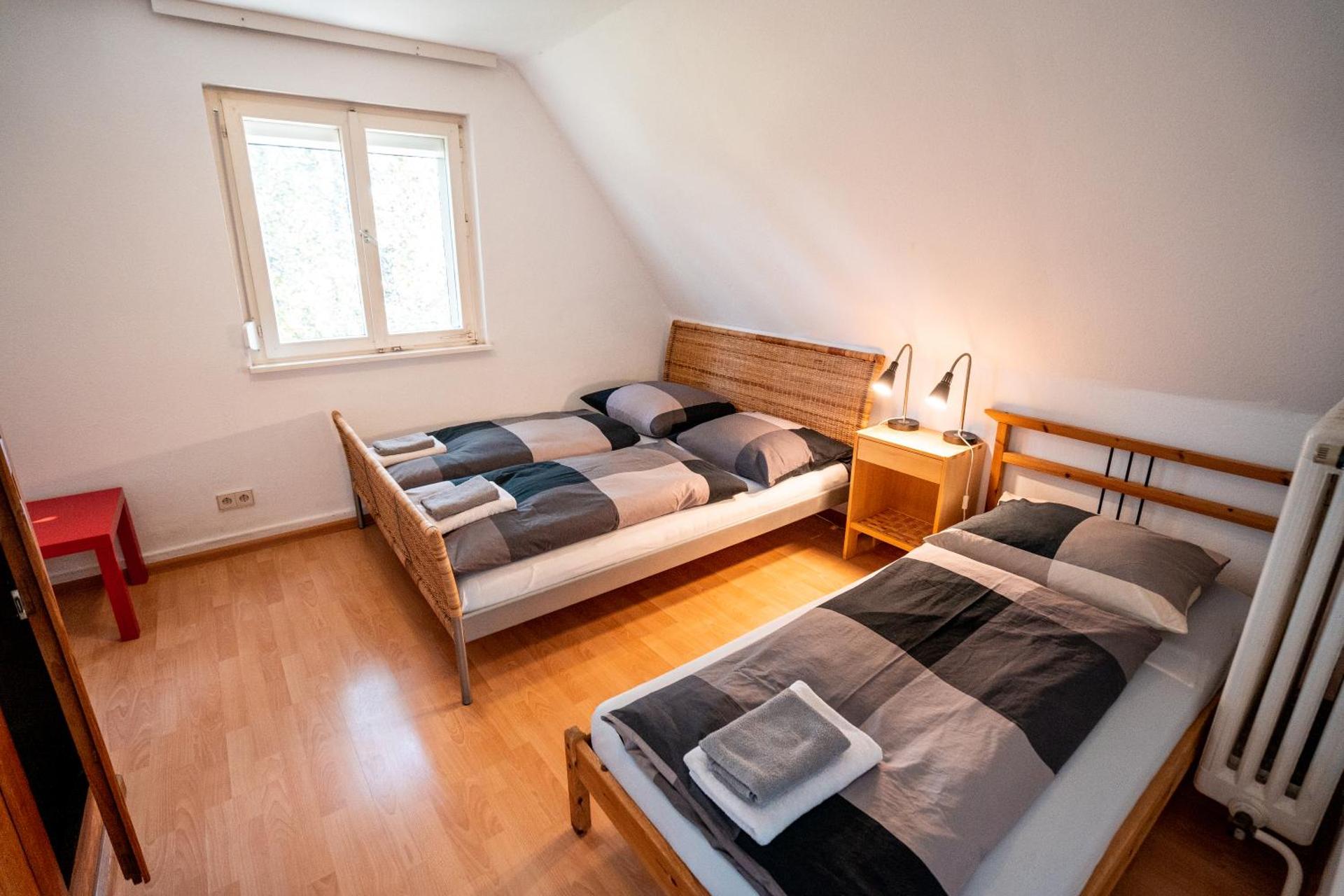 Apartment With Shared Bathroom