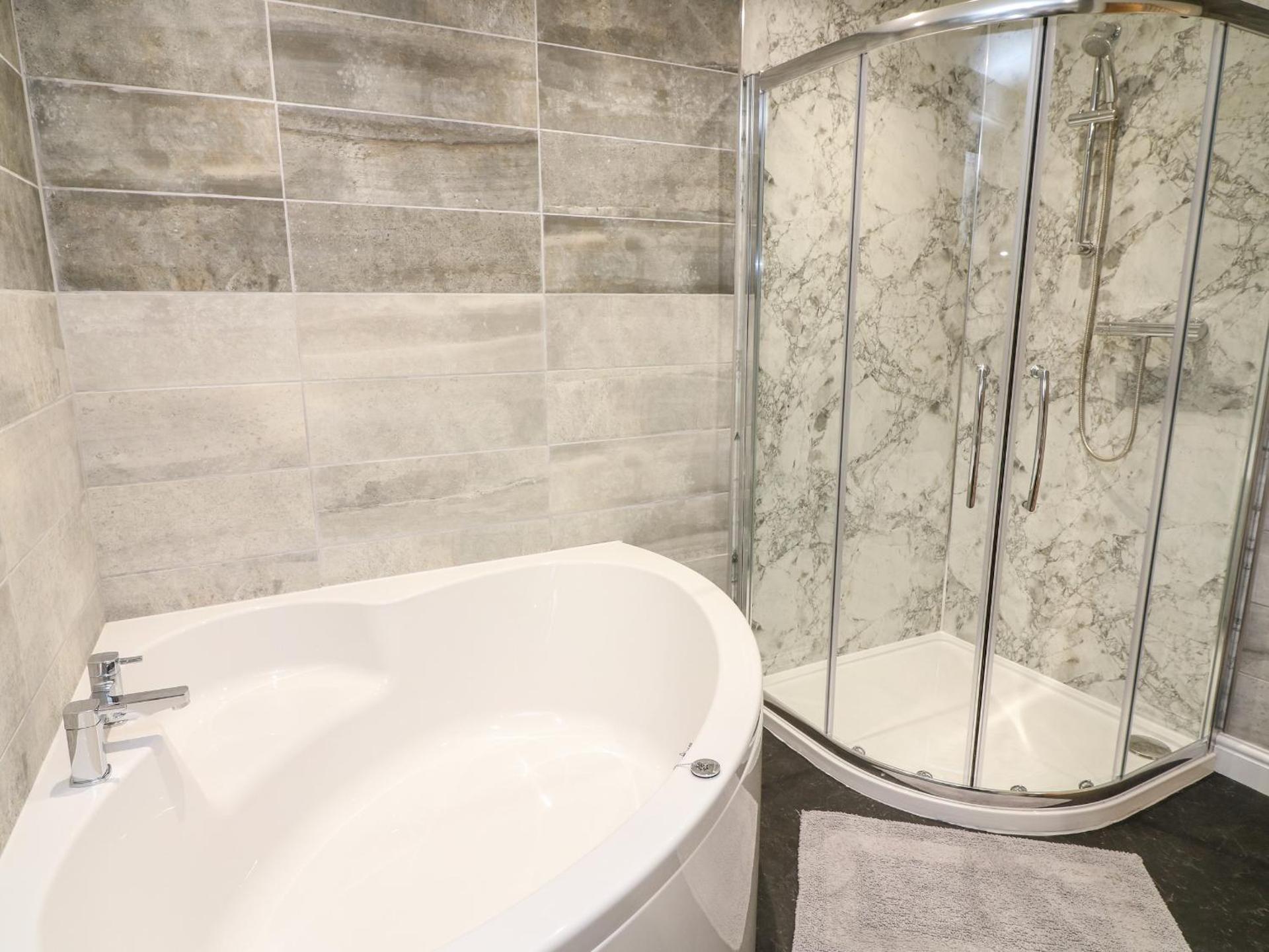 Macaw Cottages No 4A