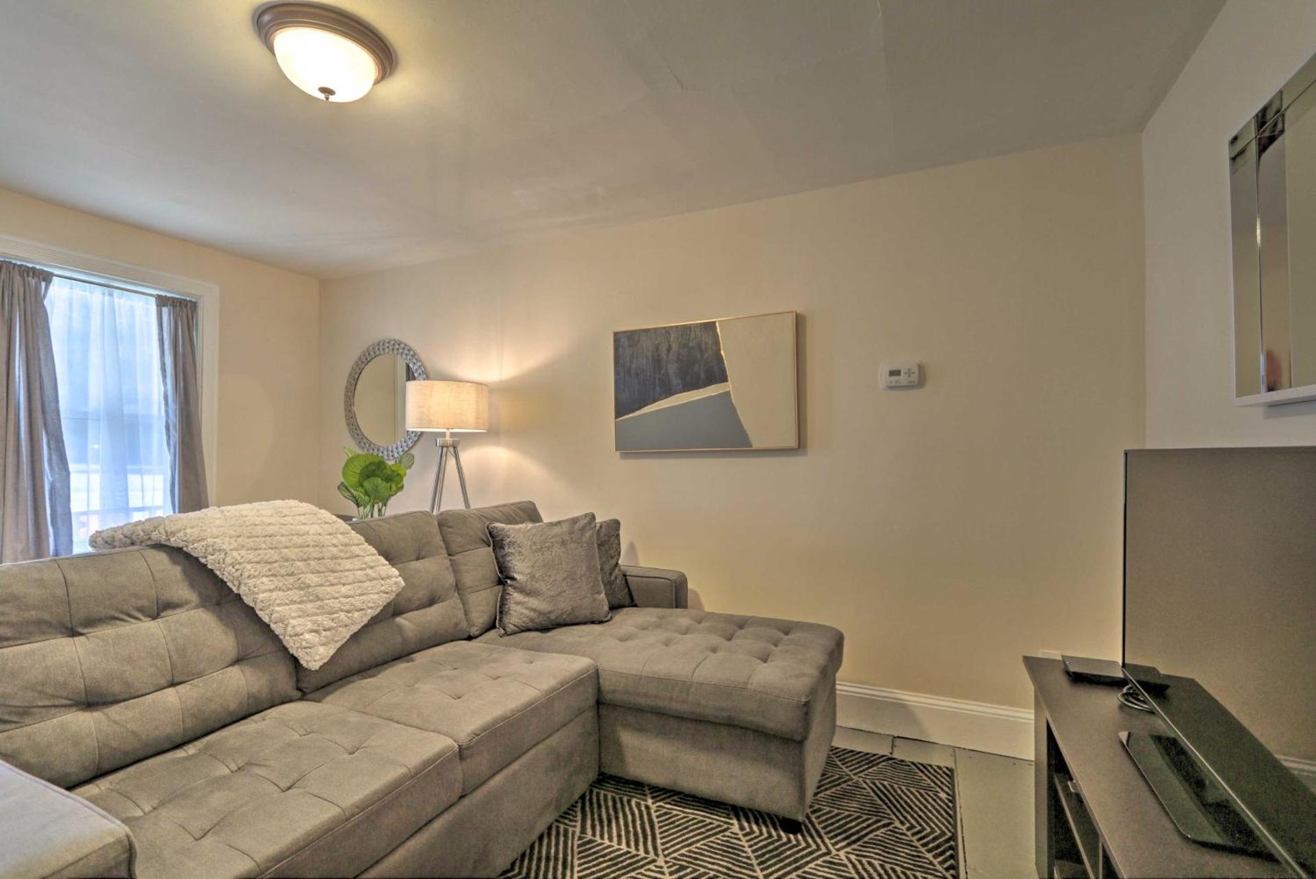 Cozy Lambertville Abode in the Heart of Downtown!