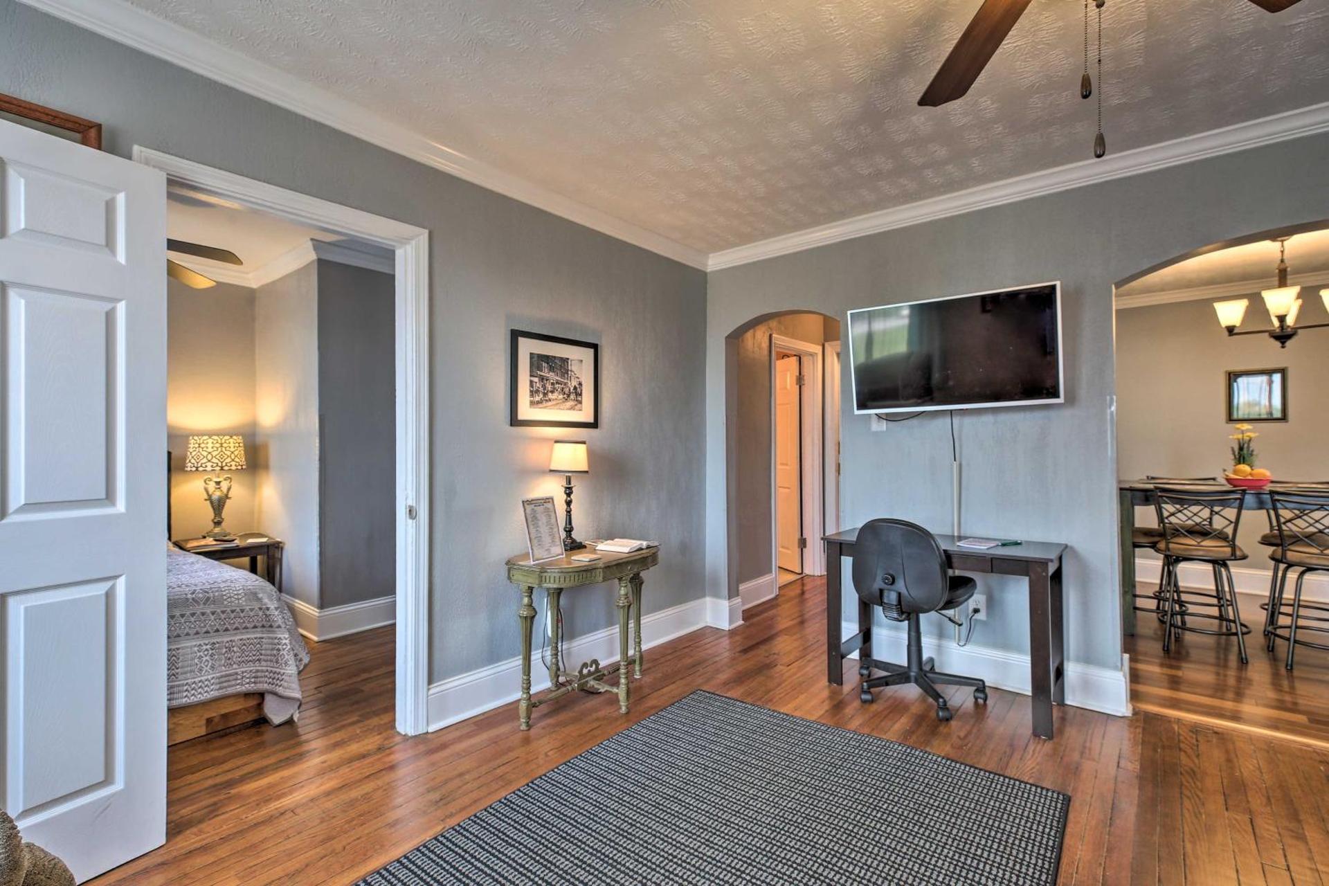 2 Mi to Ark Encounter Updated Williamstown Apt!