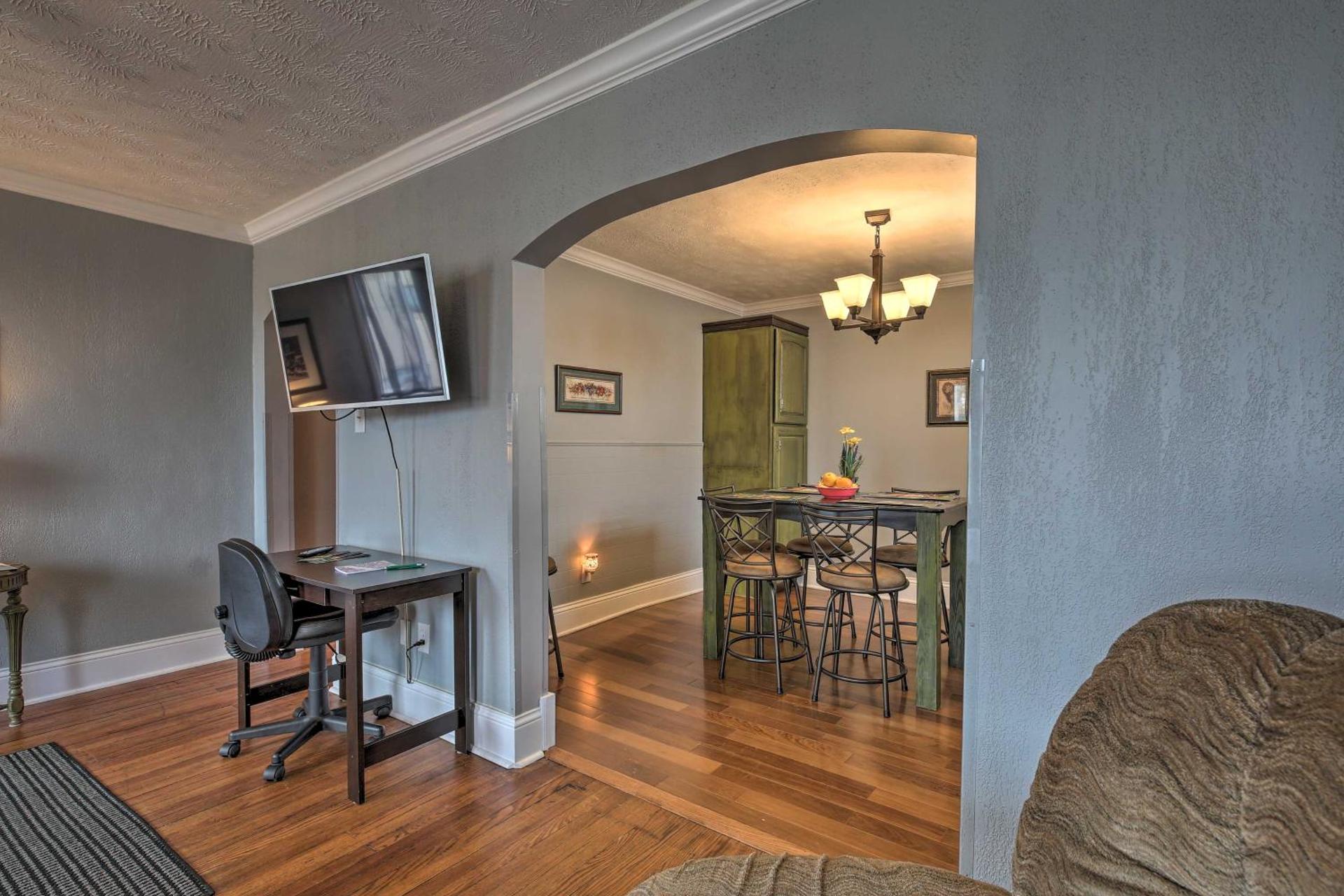 2 Mi to Ark Encounter Updated Williamstown Apt!