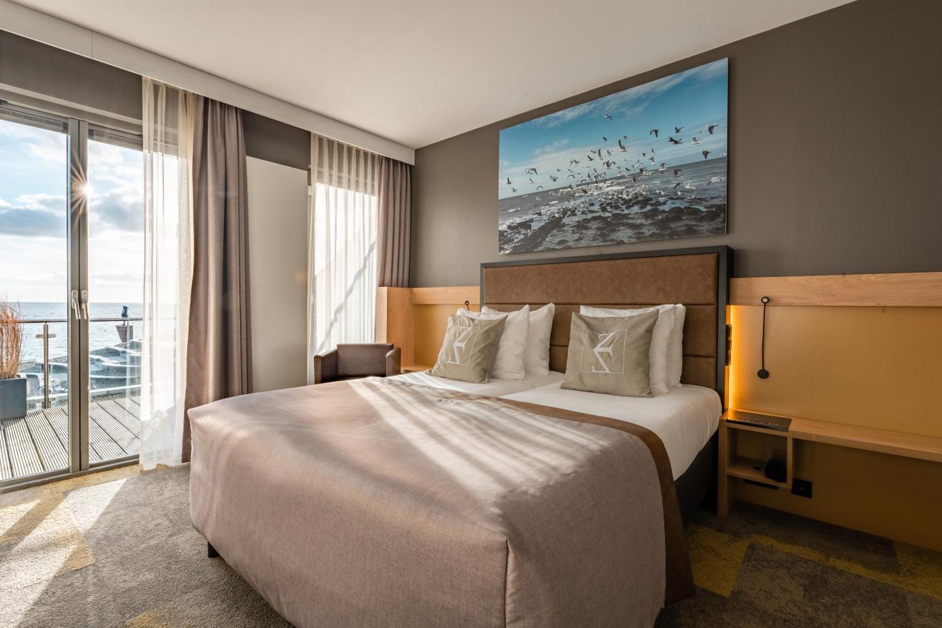 Double Room with Balcony and Sea View