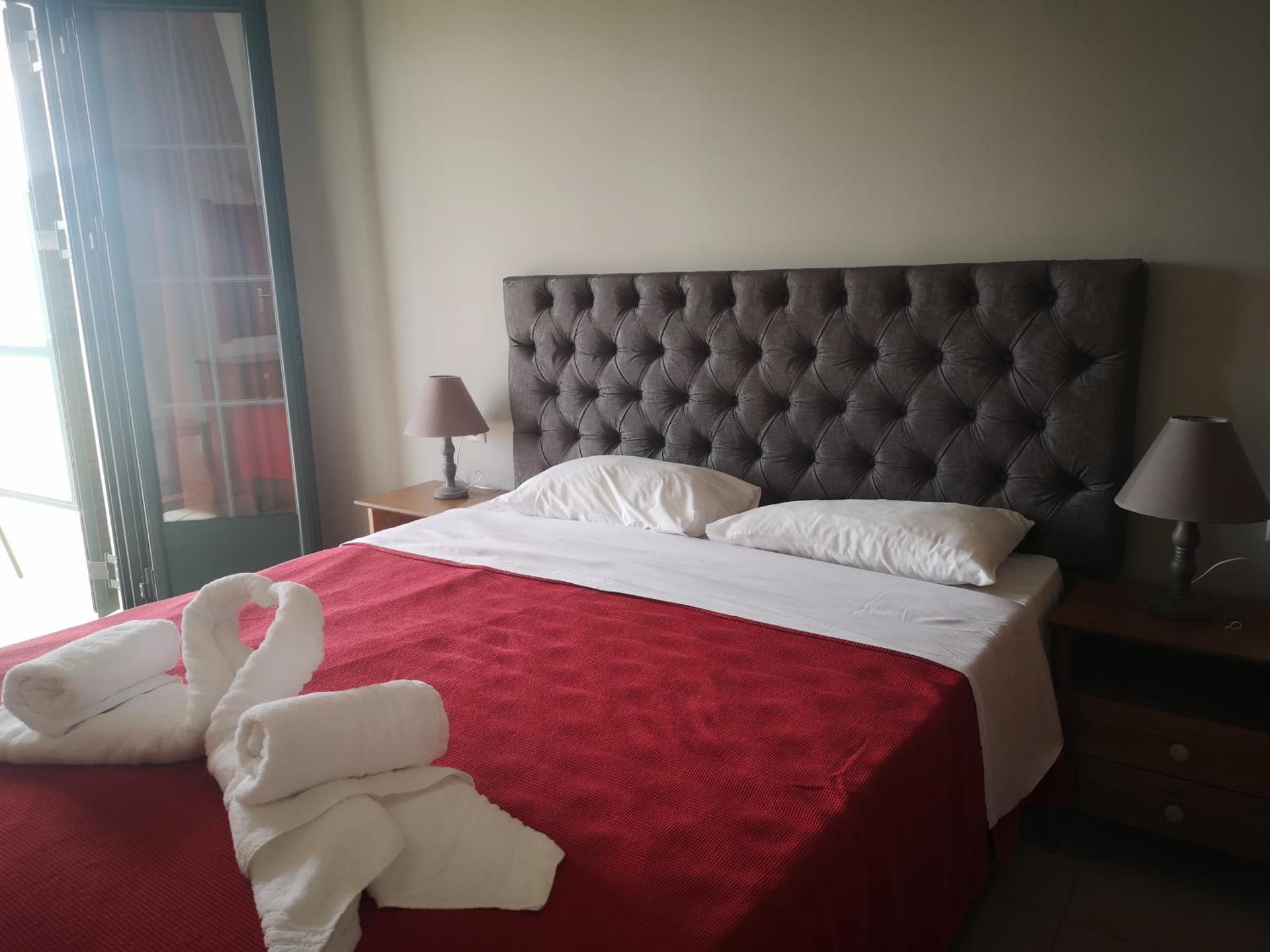 Ionion Apartments & Studios