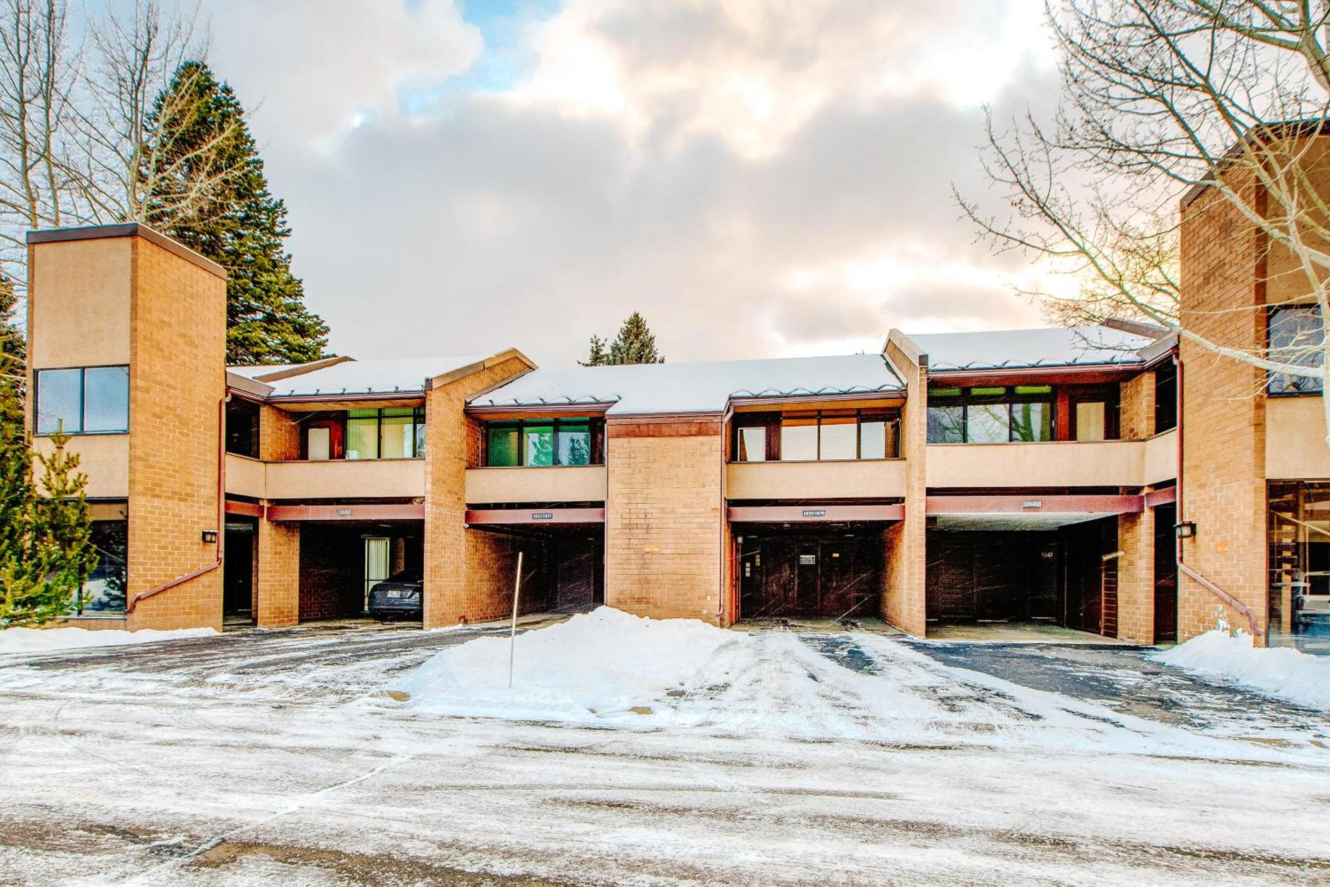 Park Ave Condos # 273