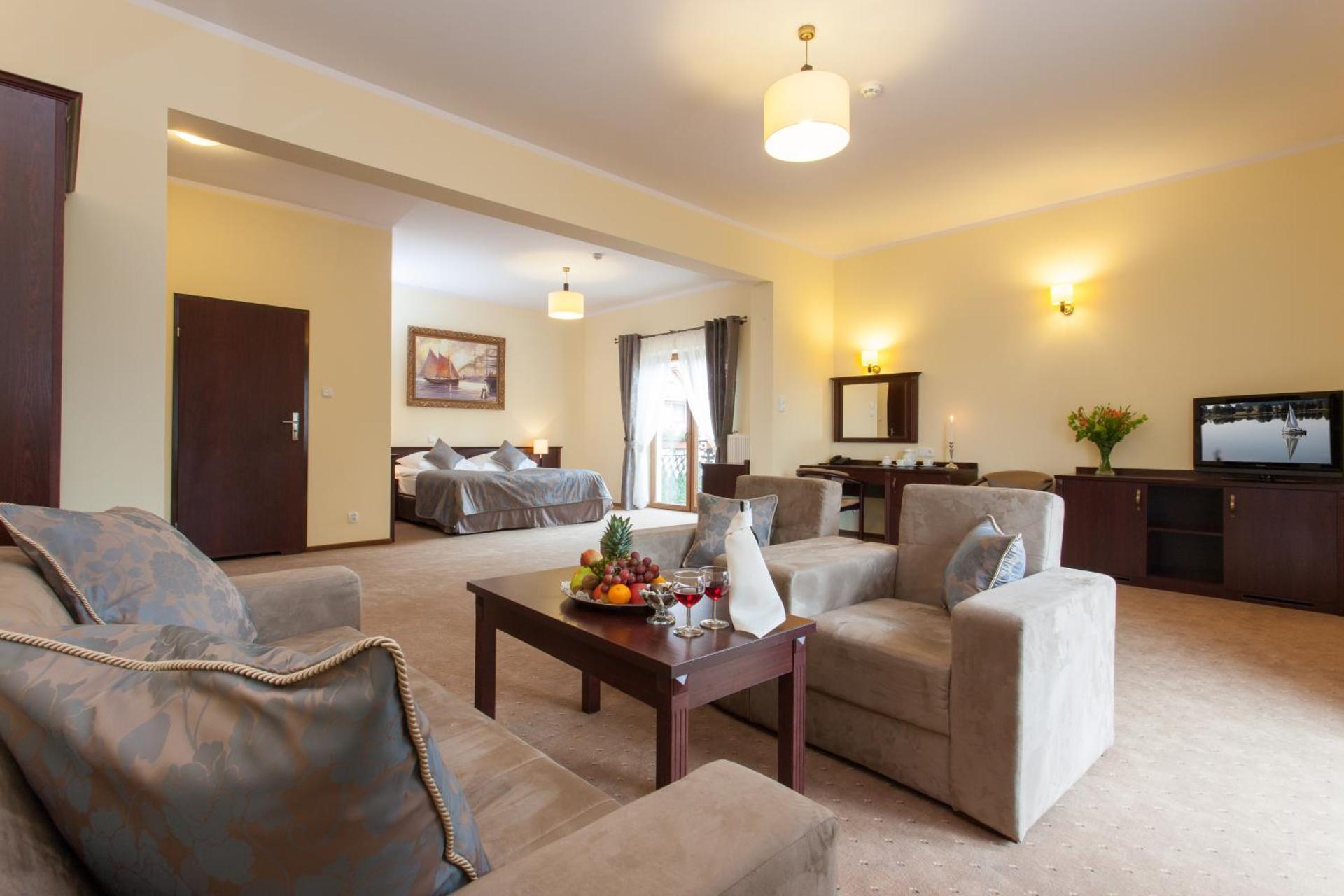 Communal lounge/ TV room