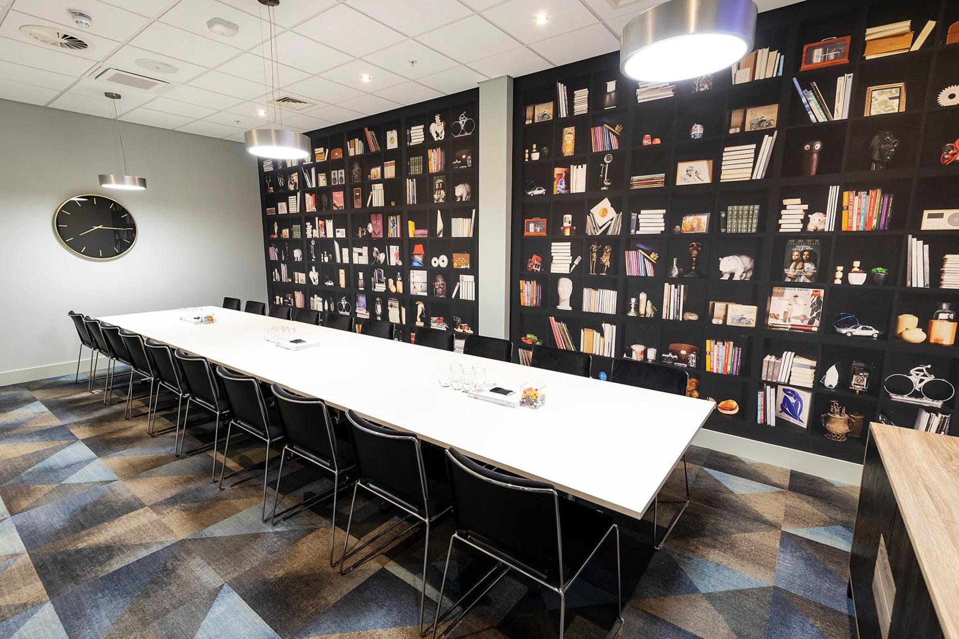 Meeting/conference room