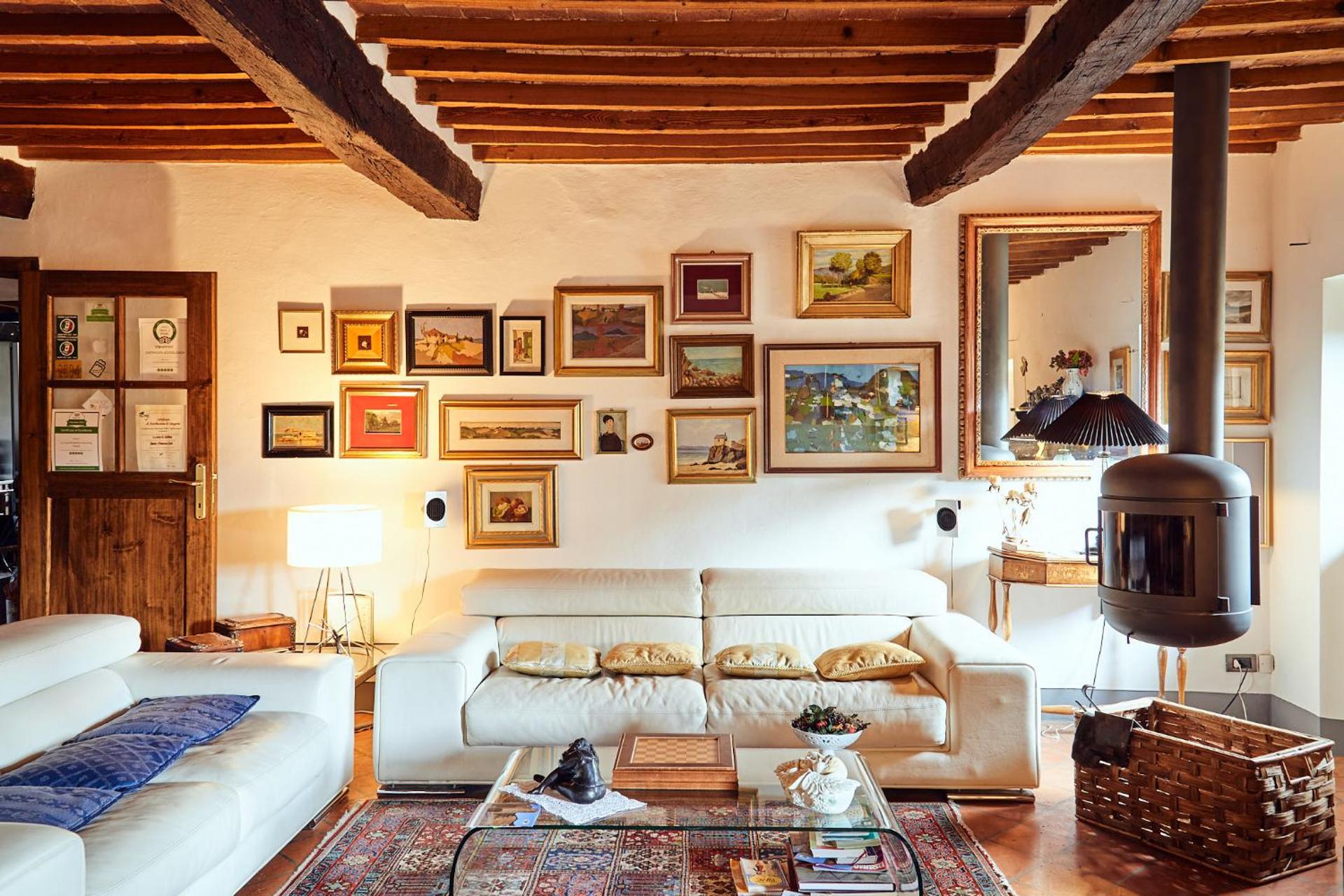 Communal lounge/ TV room