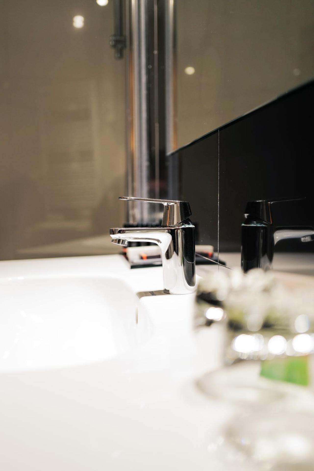 Hotel Villa Rosario II, Edificio Moderno