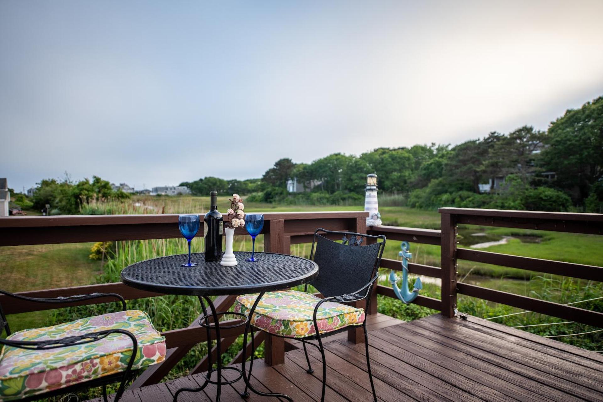 A Cape Cod Ocean Manor Inn