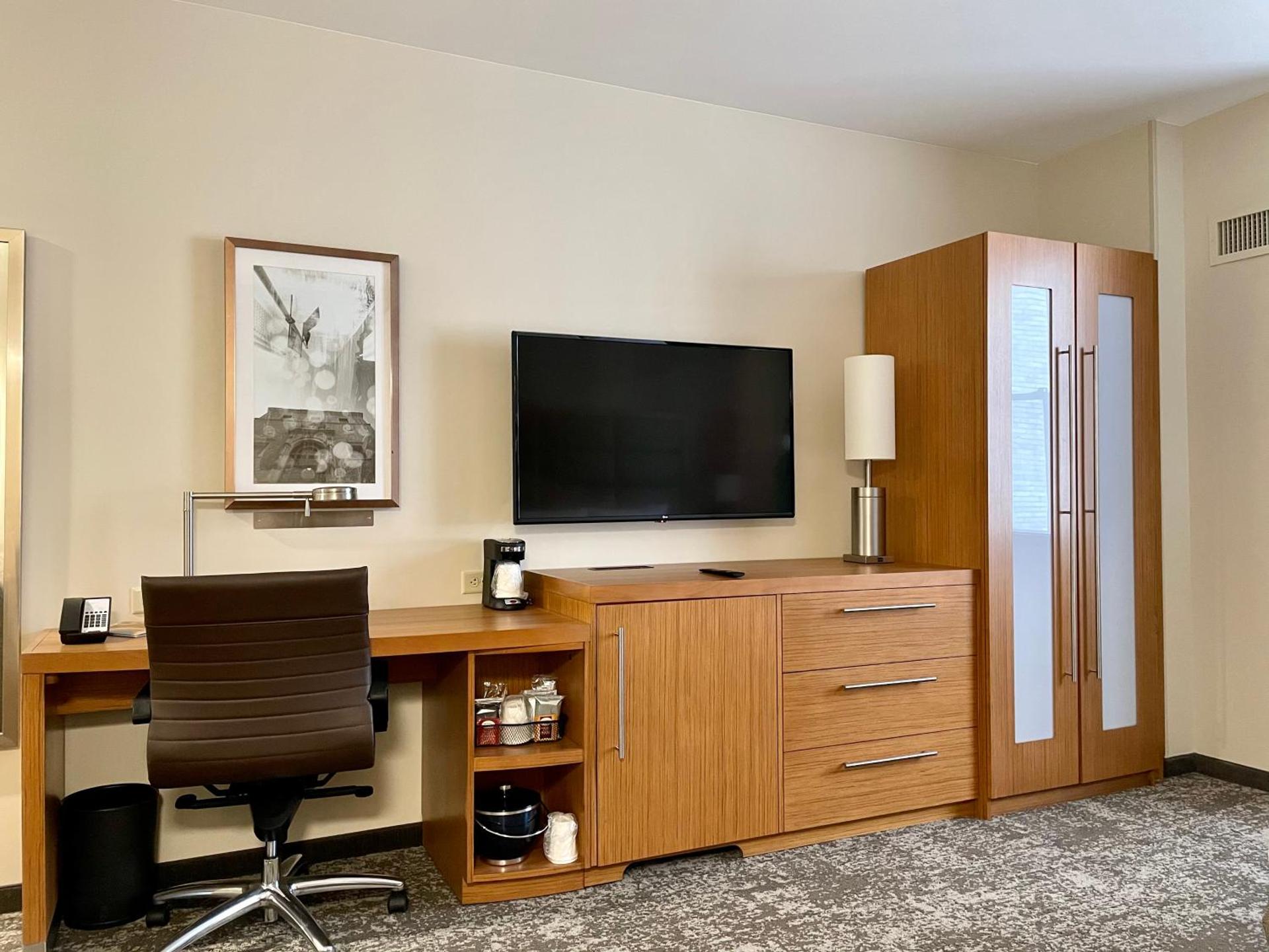 Standard King Room with Sofa Bed