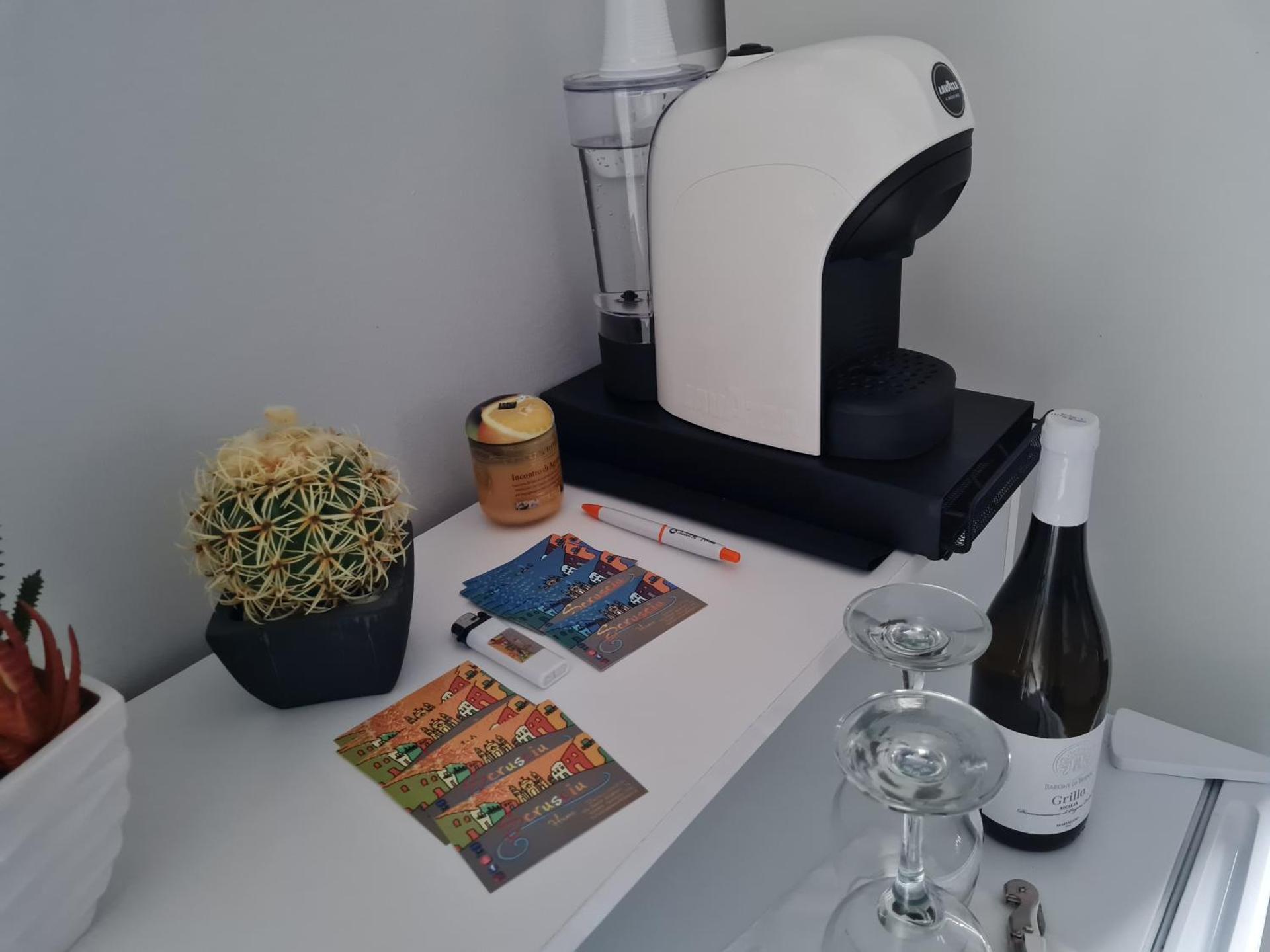 Coffee/tea facilities