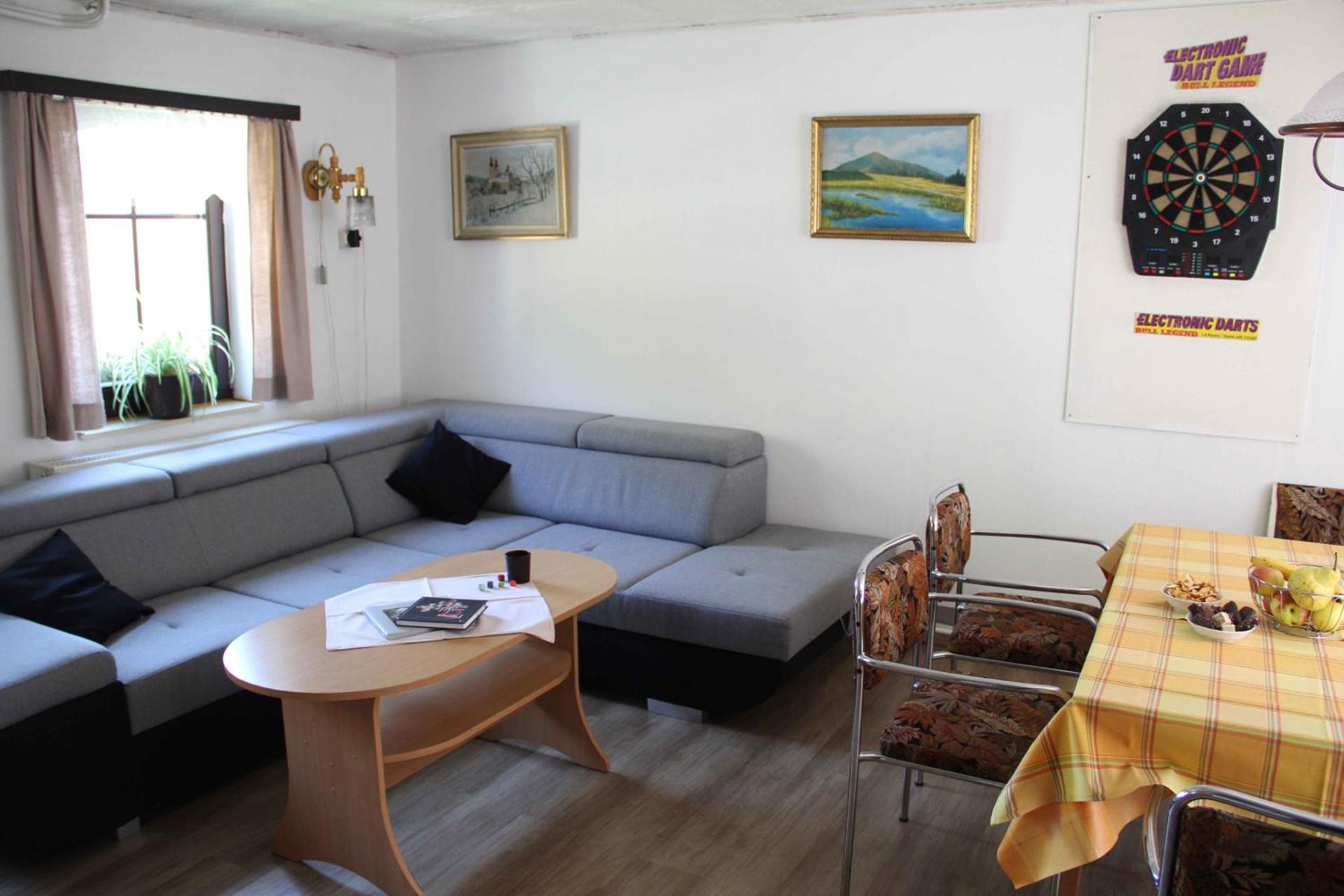 Communal lounge/ TV room