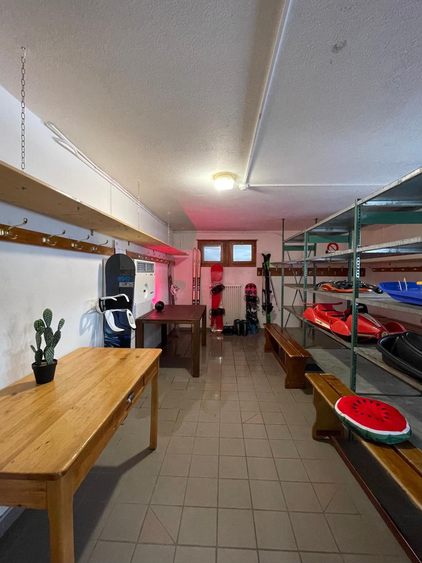 Freeride Hostel Restaurant & Camps