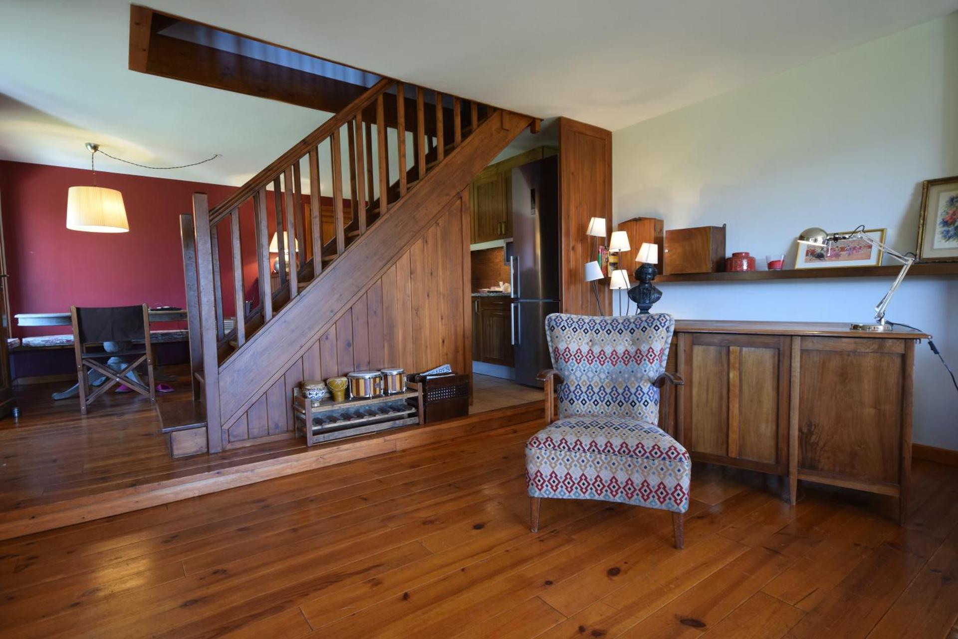 Casa con encanto, jardín, vistas y piscina