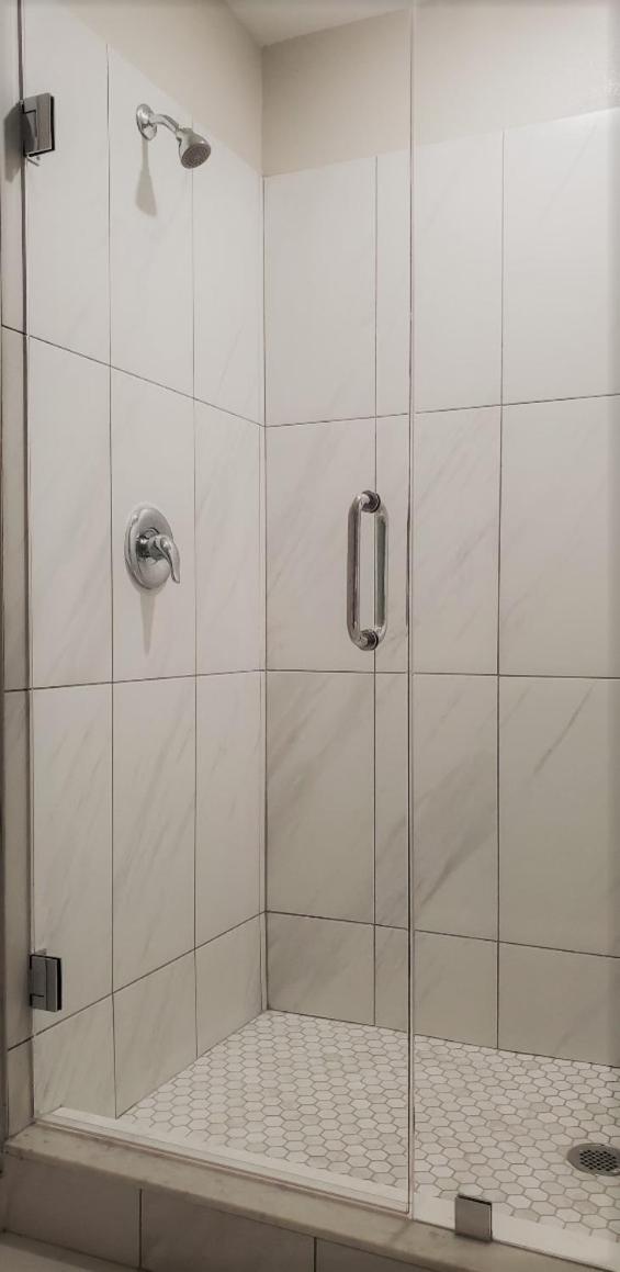 John's Pass Hotel - Fully Remote Check In