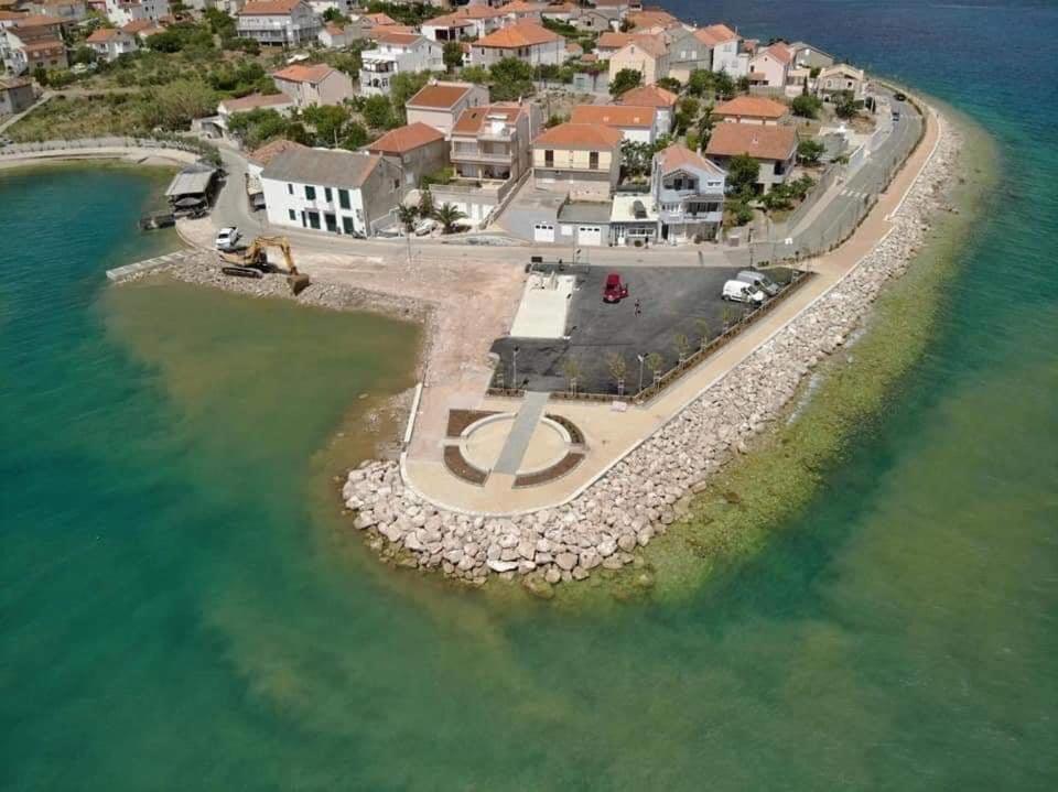 Two-Bedroom Apartment with Terrace and Sea View - Attic