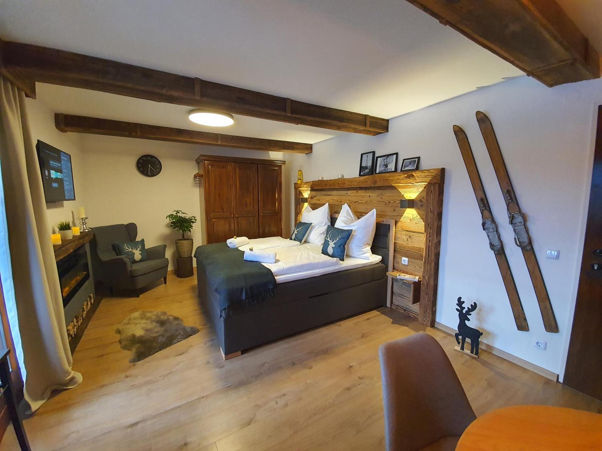 "Alpenapartments für Skifahrer-Pistennähe,Panomareblick & Skiraum" Kozma