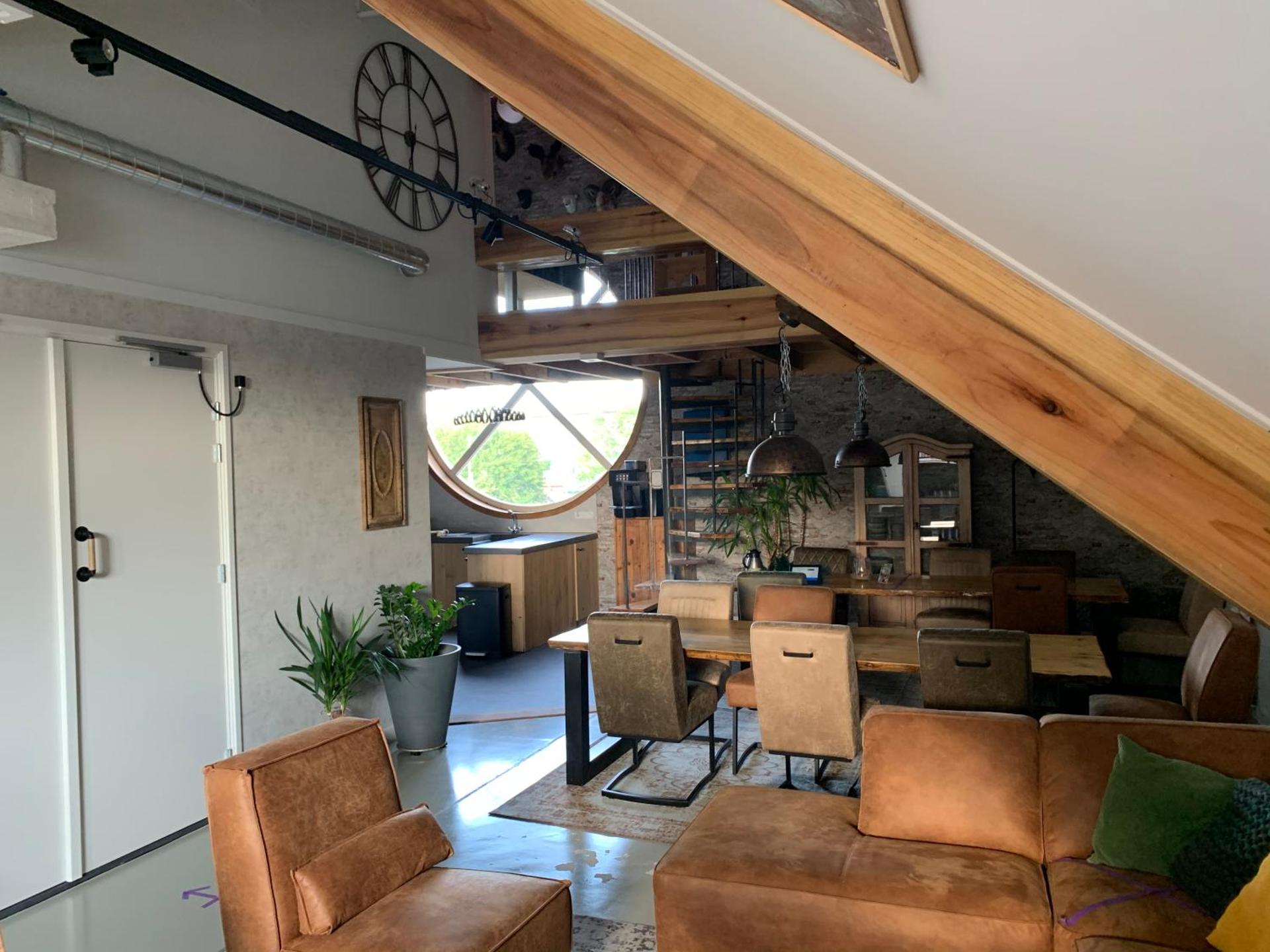 Logement Meijnerswijk, Free Parking, Electric Parking, Kitchen,Living room, Free Coffee machine Geen jongeren onder 25 jr