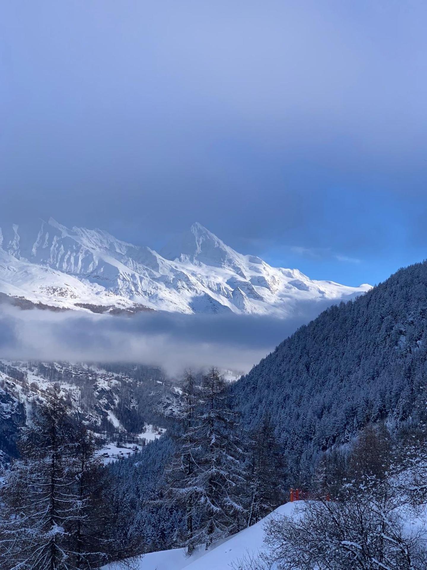 Double Room with Mountain View