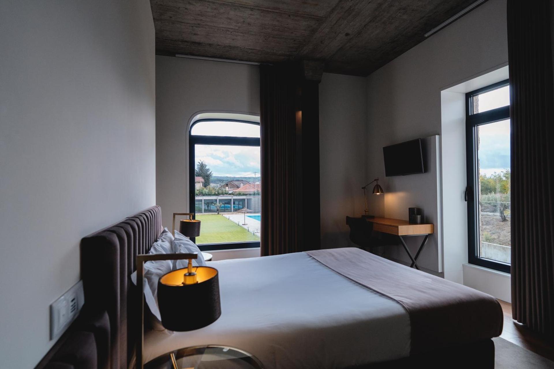 Deluxe Double Room with Shower