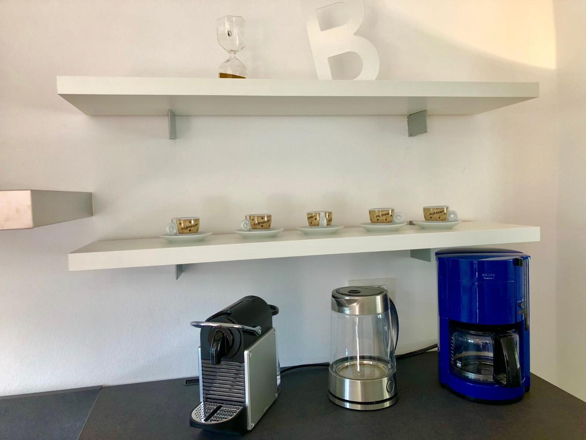Coffee/tea facilities
