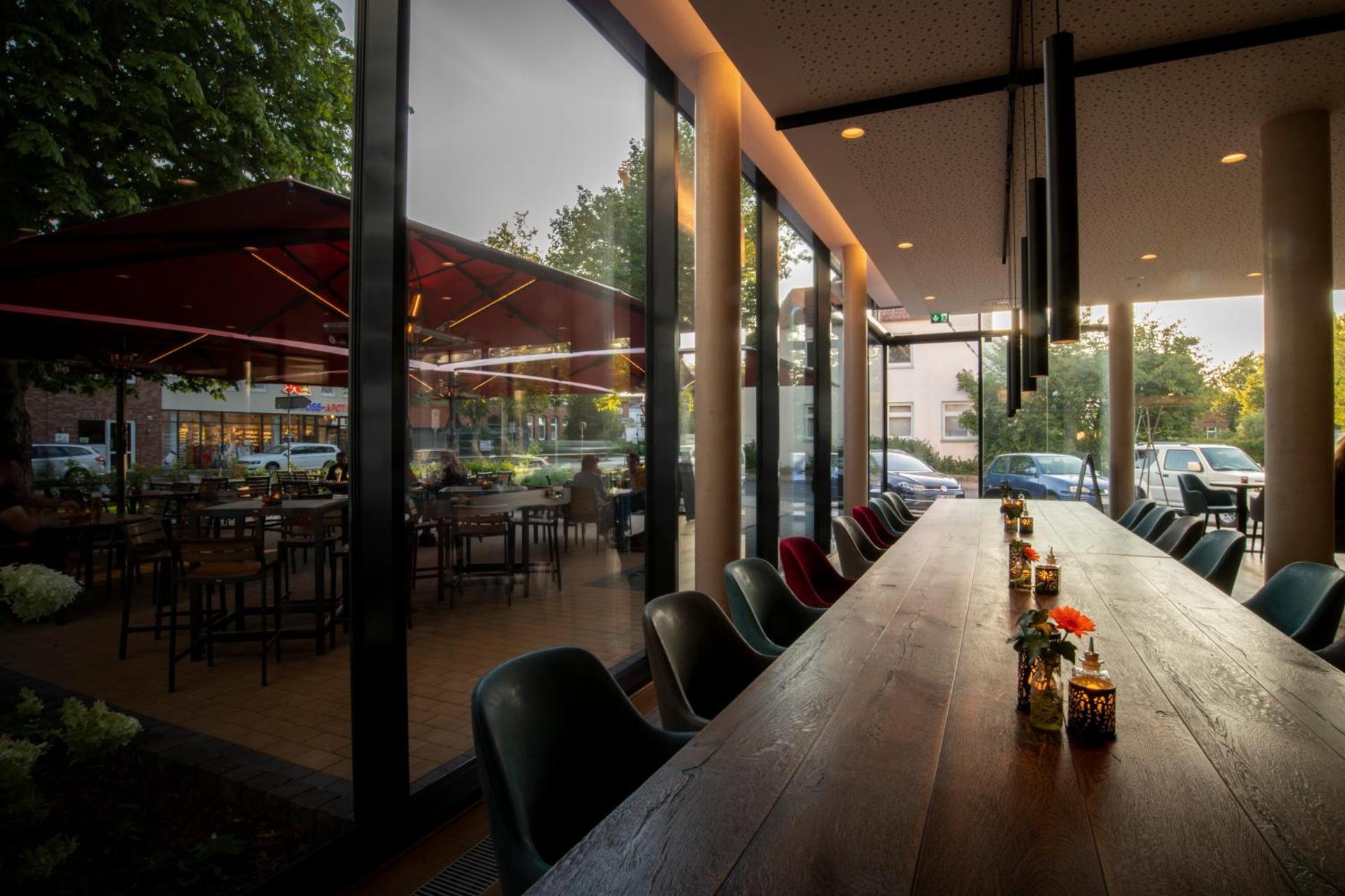 Restaurant/places to eat