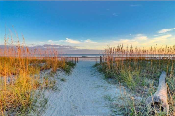 Walk to Hilton Head Island Beach Villa with Balcony