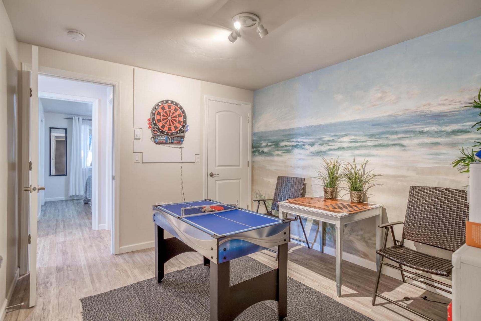 Sandy Feet - Meredith Lodging