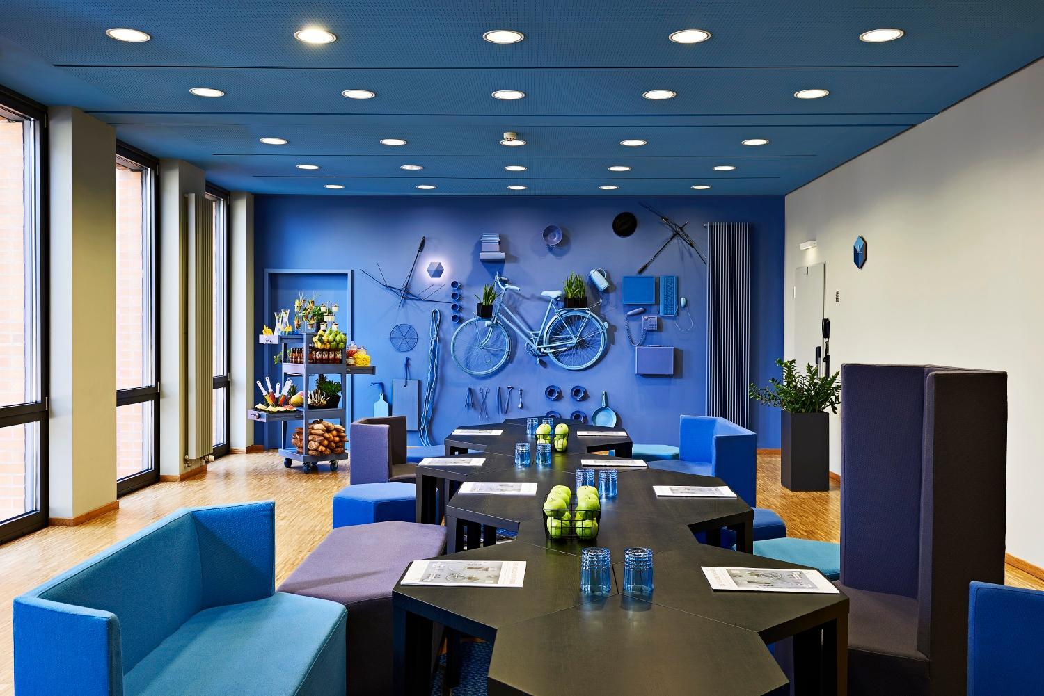 Meeting/conference room