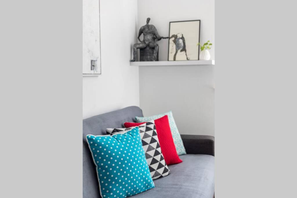 Banana Split Youth Apartment