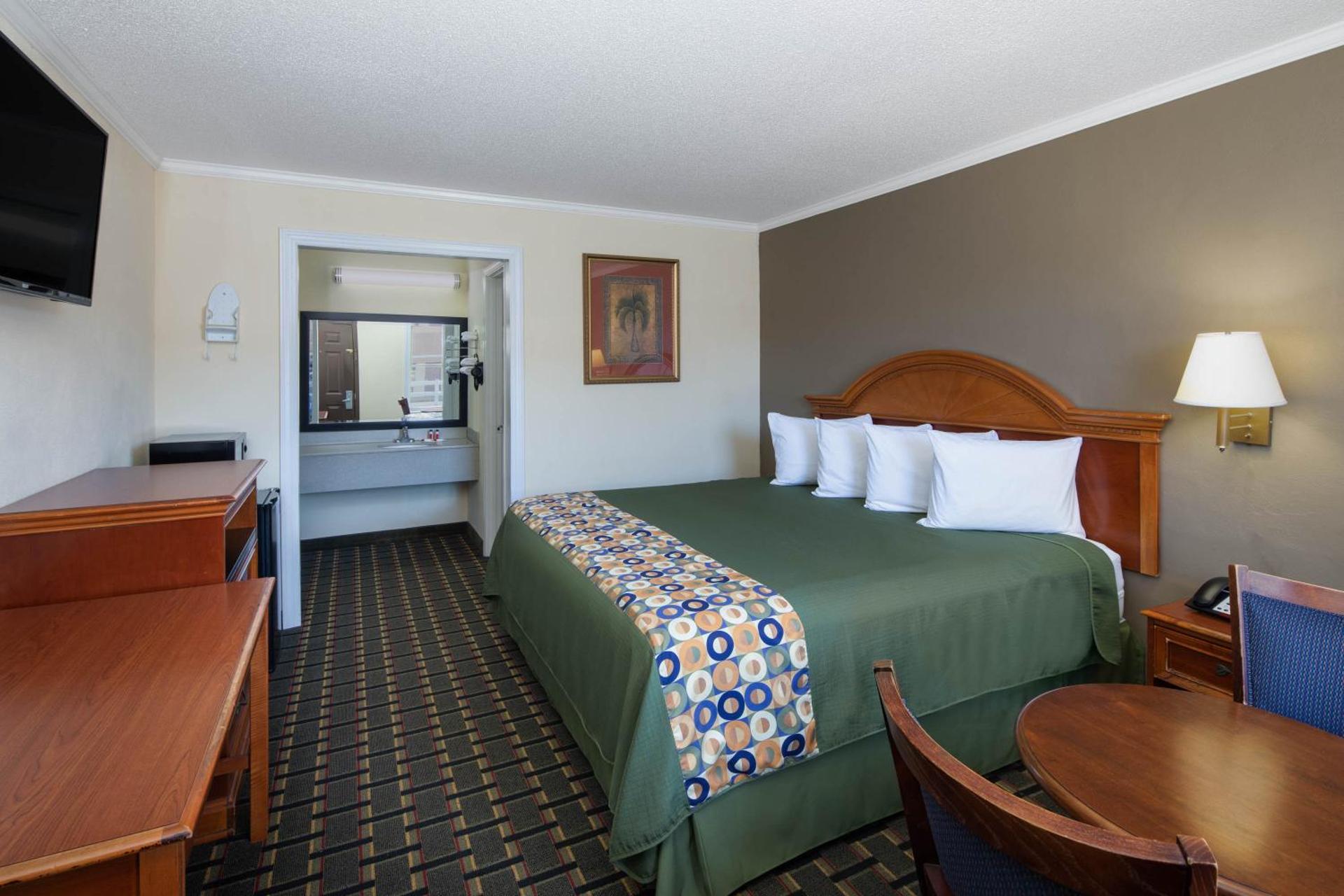 Travelodge by Wyndham Orangeburg