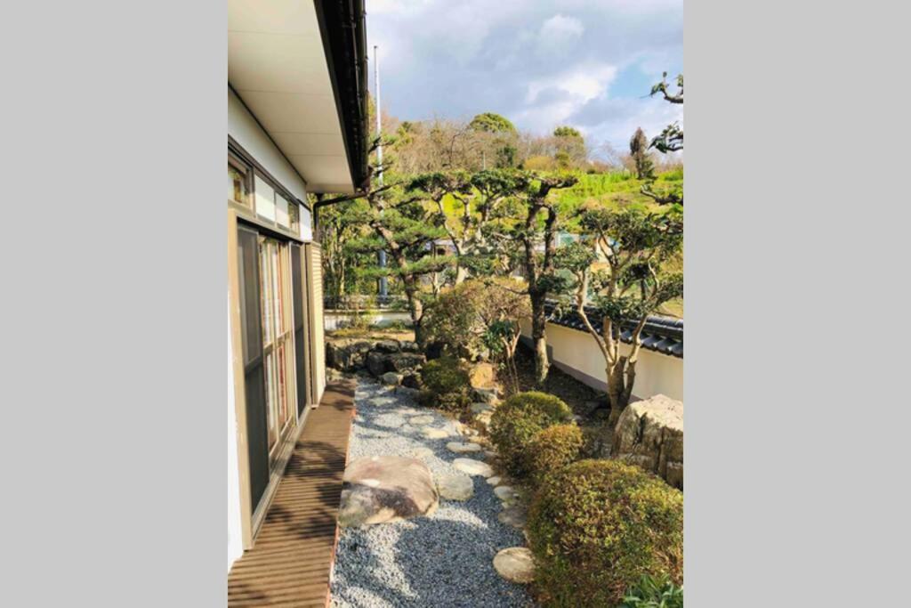 48坪！道後温泉付近駐車場有り清潔さと設備の充実さが高評価 大切な家族仲間と広々とくつろげます