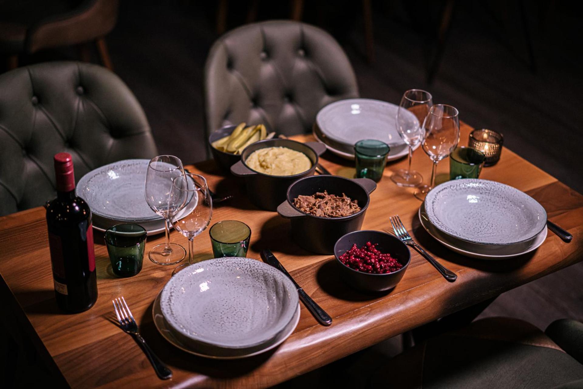 Restaurant/places to eat