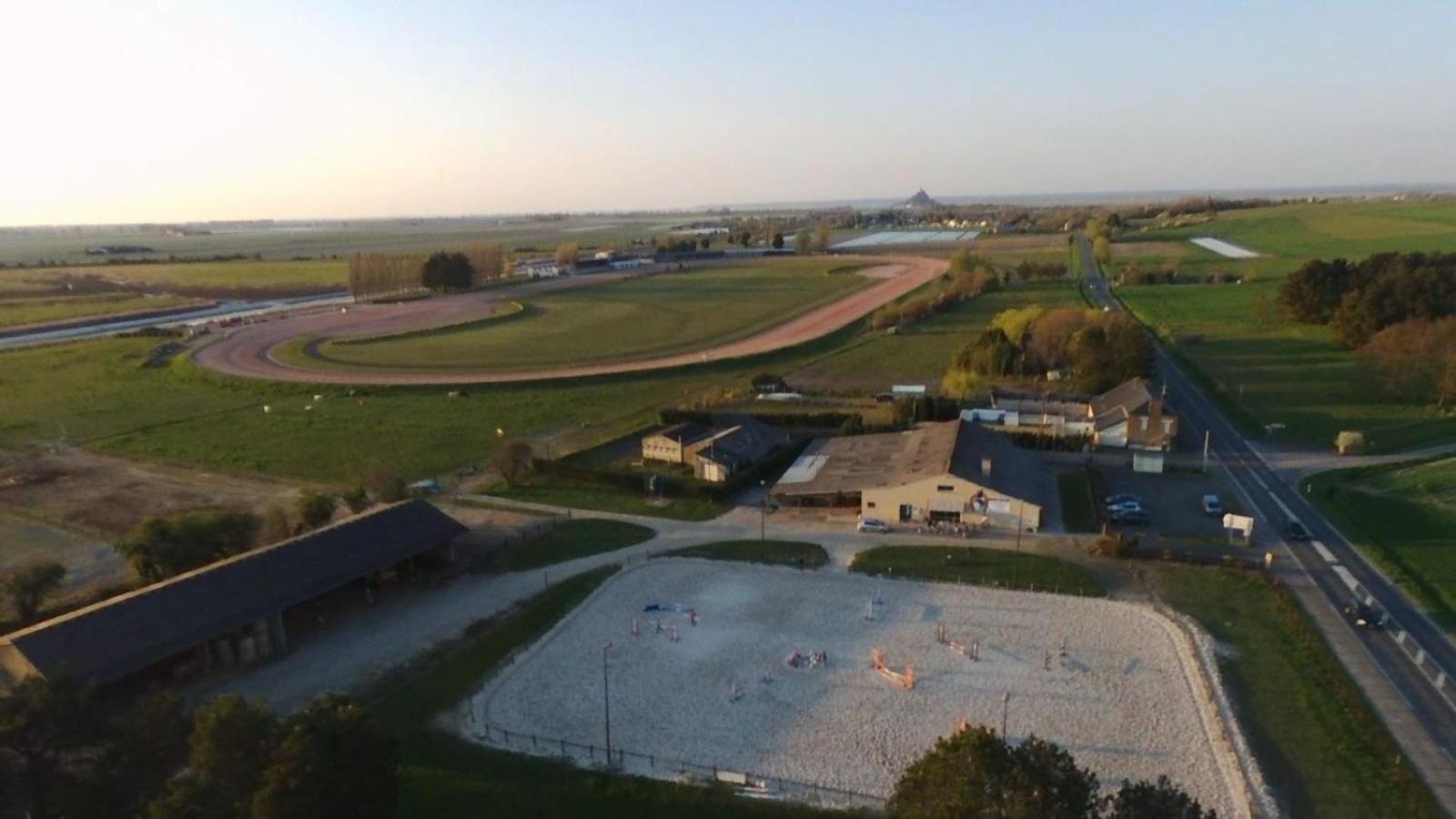 Gite 3 places- Mont-Saint-Michel Gite la Taniere le Cezembre