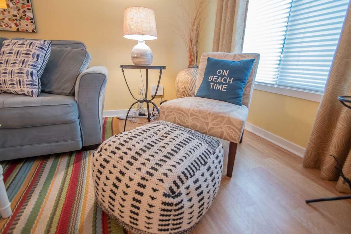 Walk to Hilton Head Island Beach Villa with Balcony