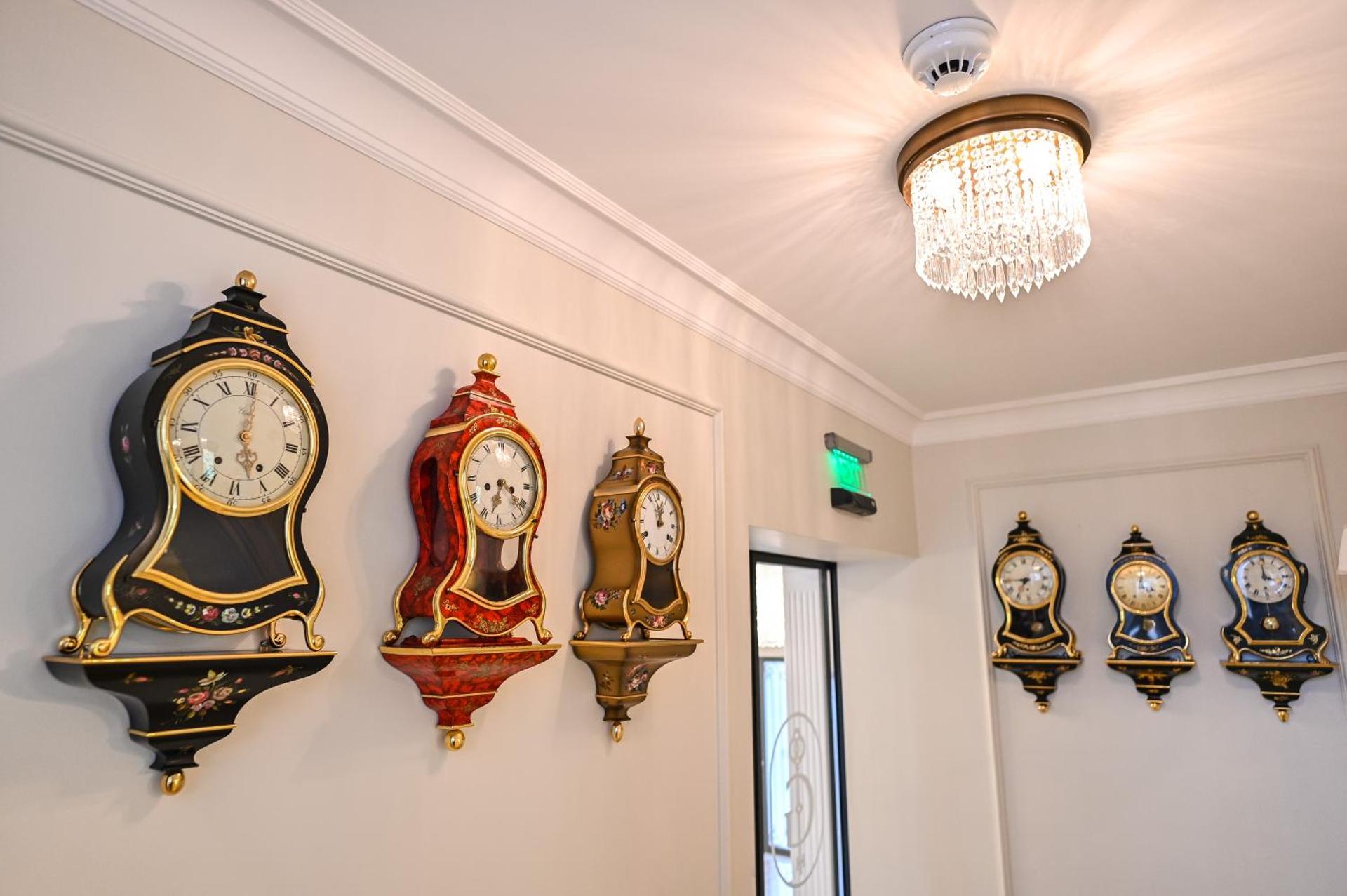 Property logo or sign