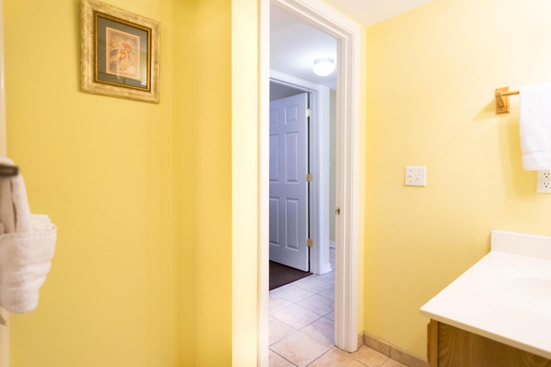 GetAways at Soundside Holiday Beach Resort