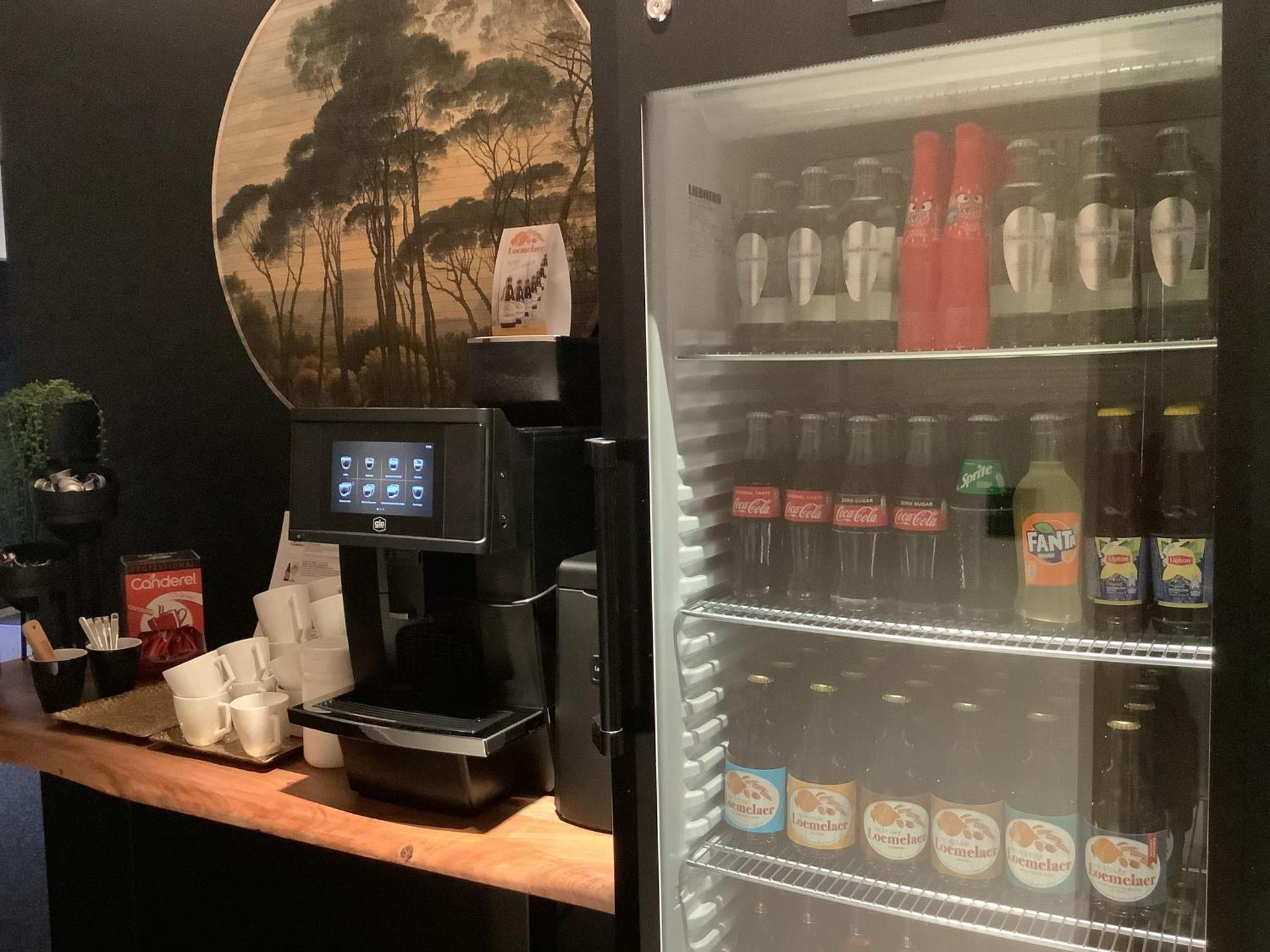 Coffee/tea facilities