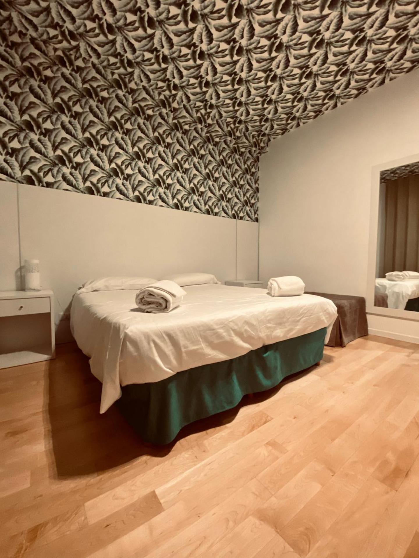 Family Room with Garden View